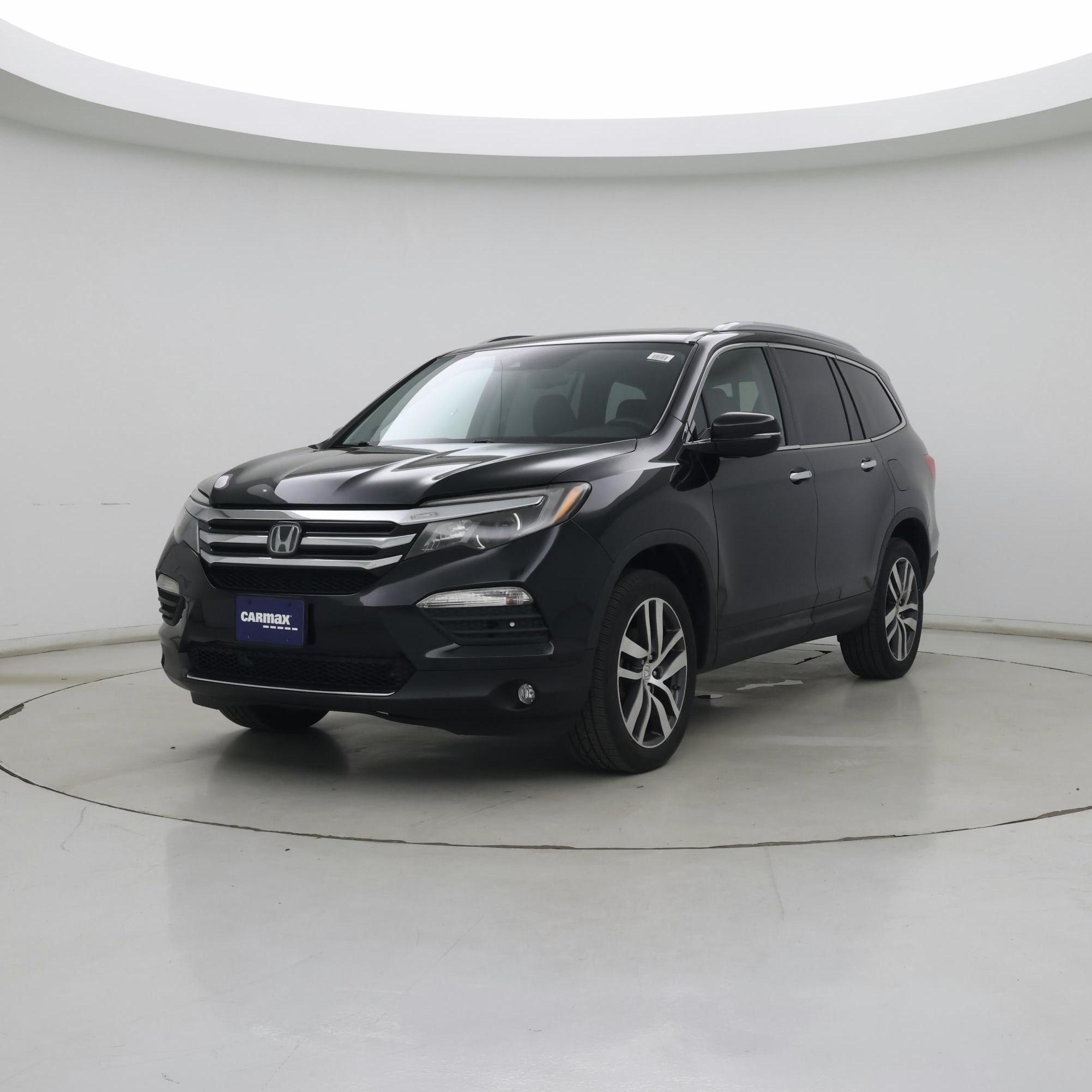 Thumbnail: 2017 Honda Pilot - 4