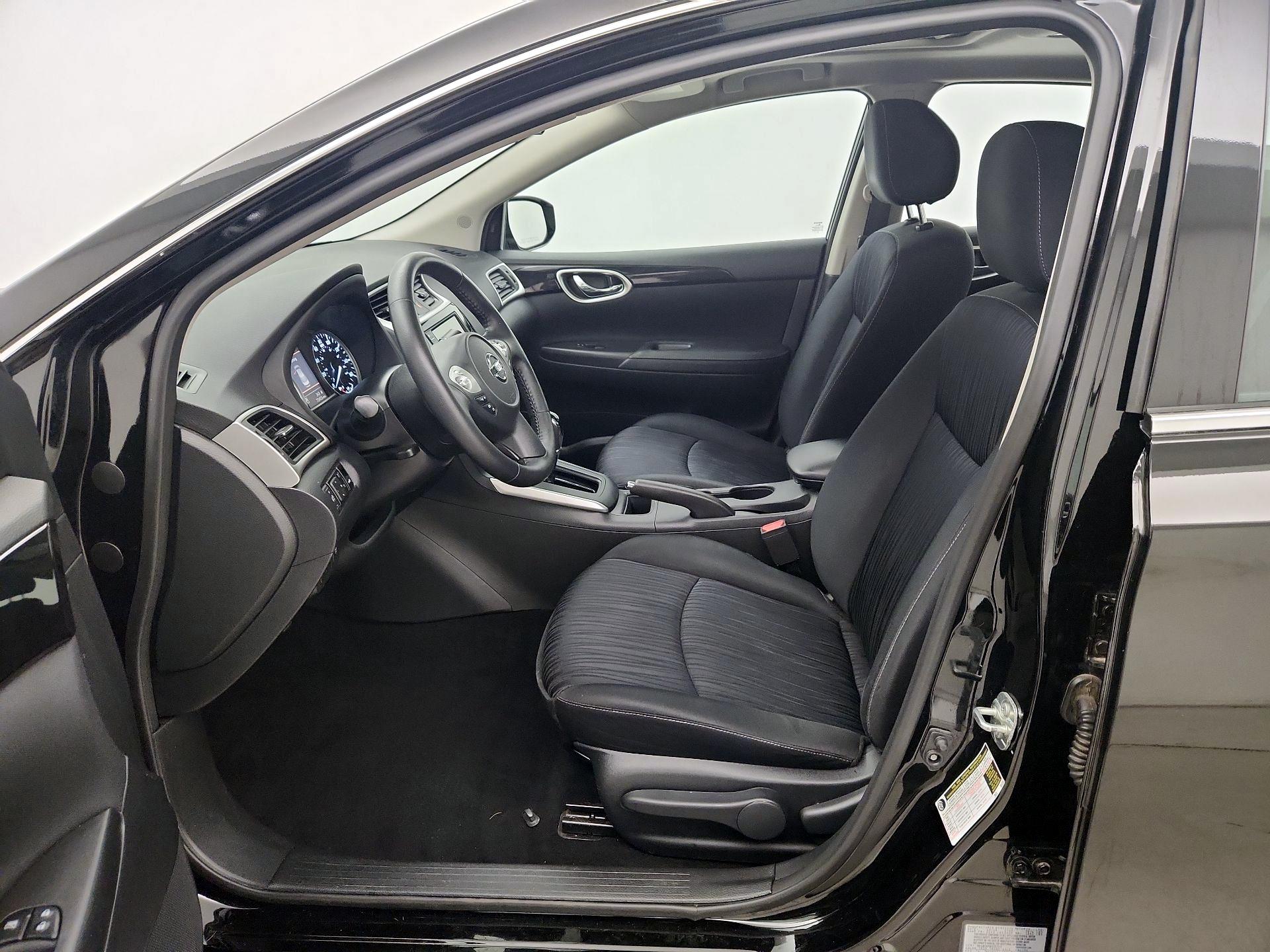 Thumbnail: 2019 Nissan Sentra - 11