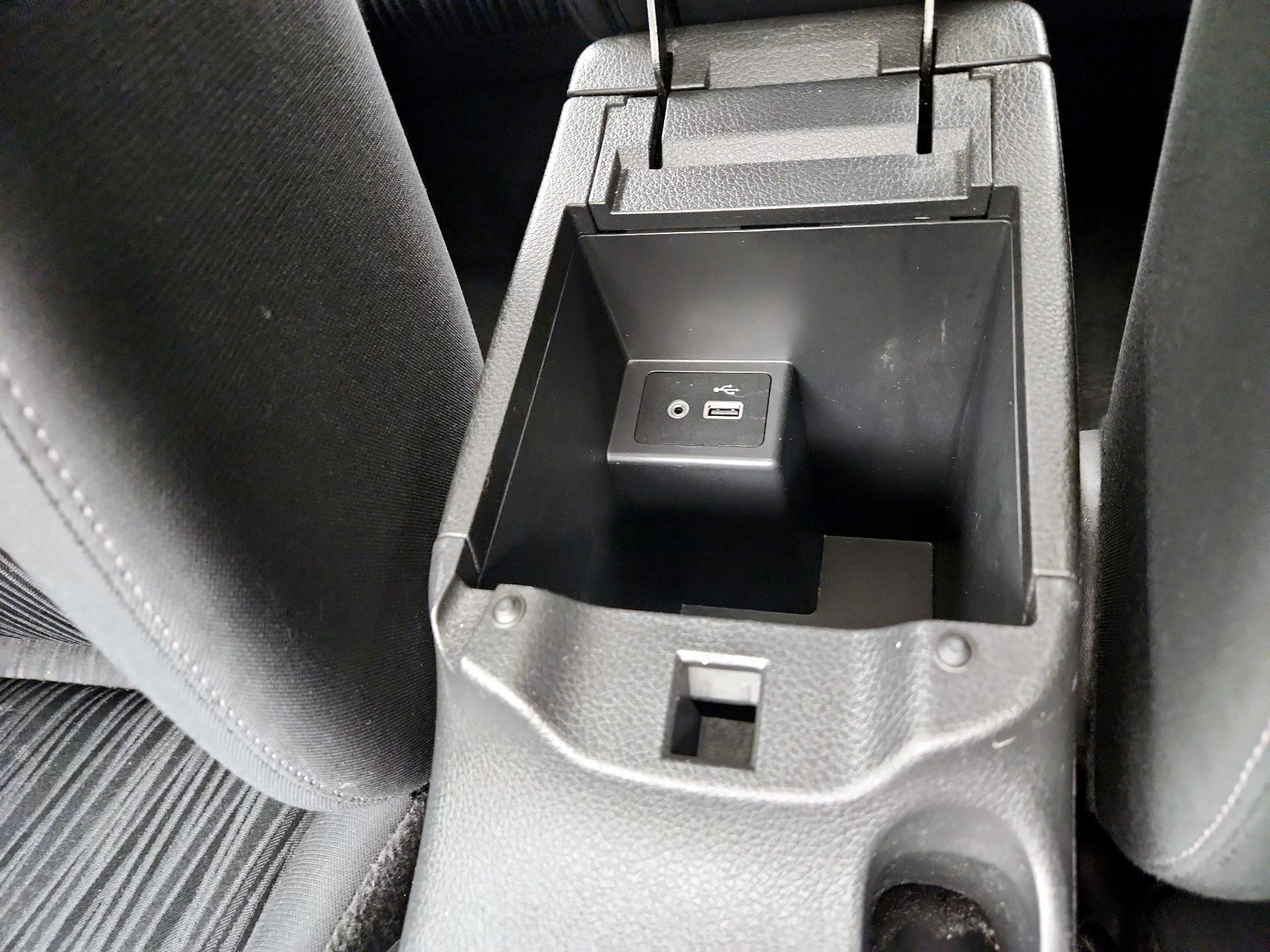 Thumbnail: 2019 Nissan Sentra - 18