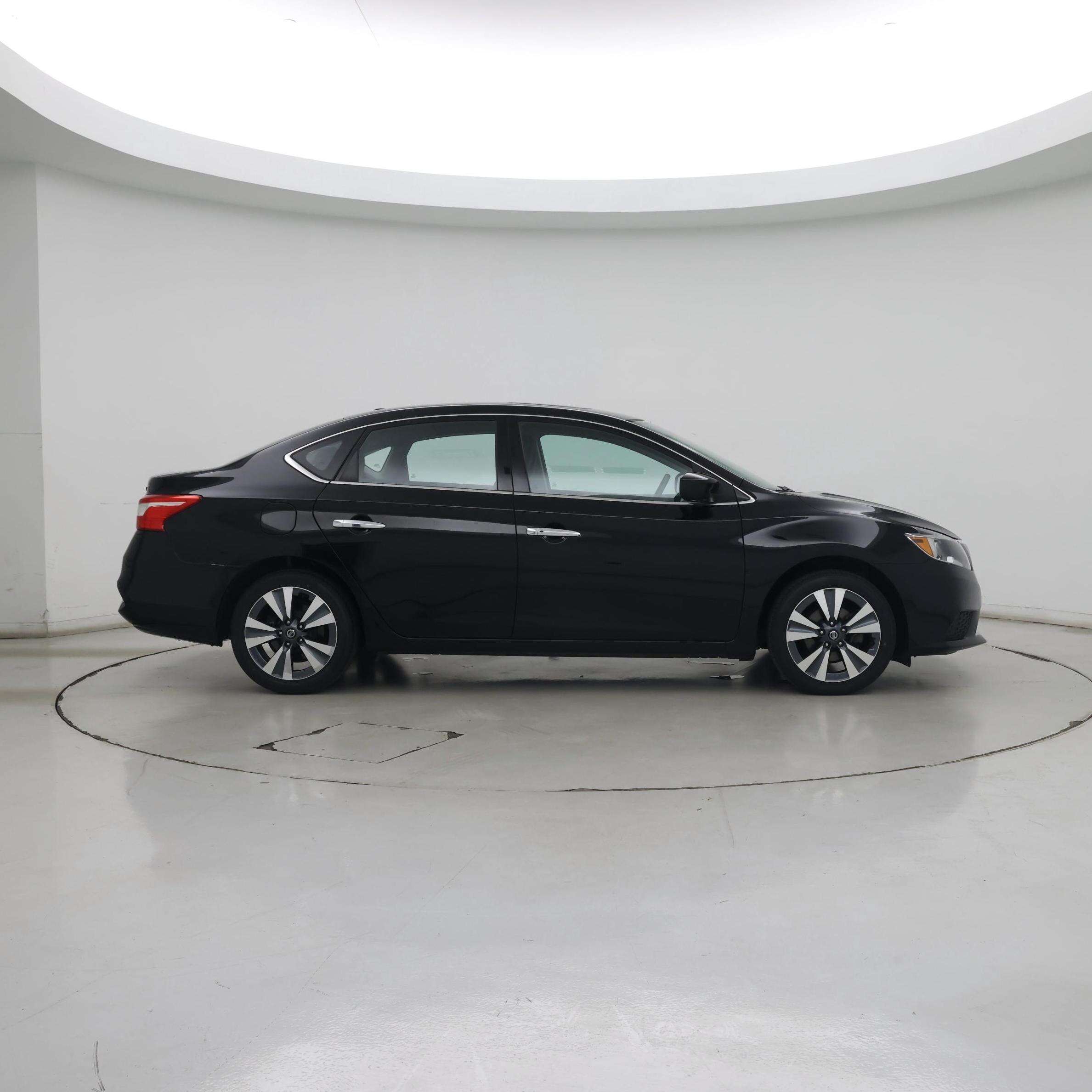 Thumbnail: 2019 Nissan Sentra - 7