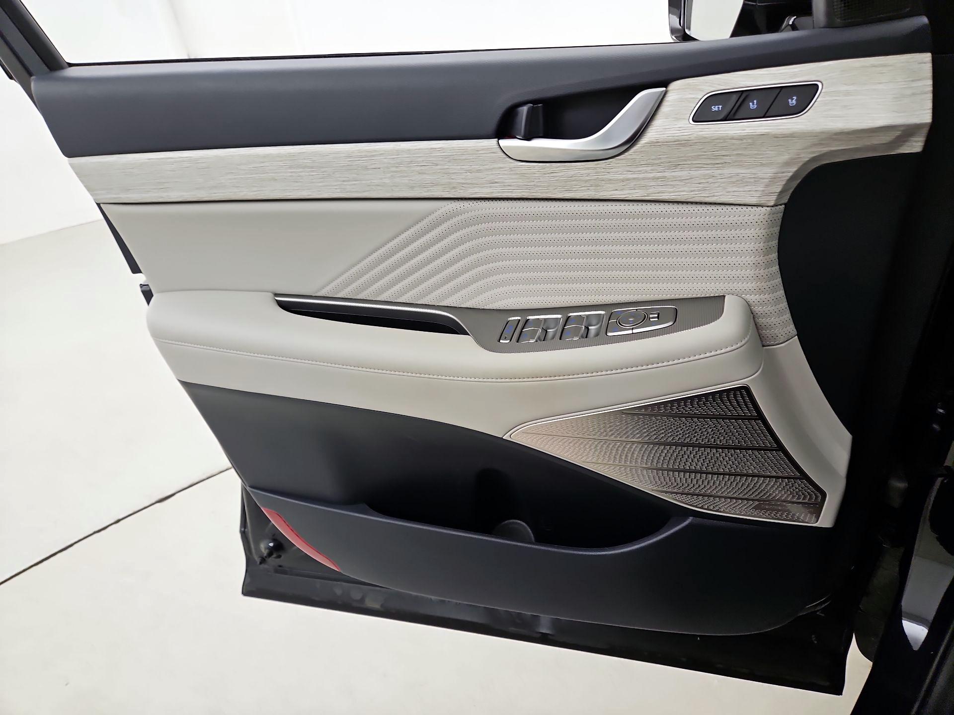 Thumbnail: 2024 Hyundai Palisade - 12