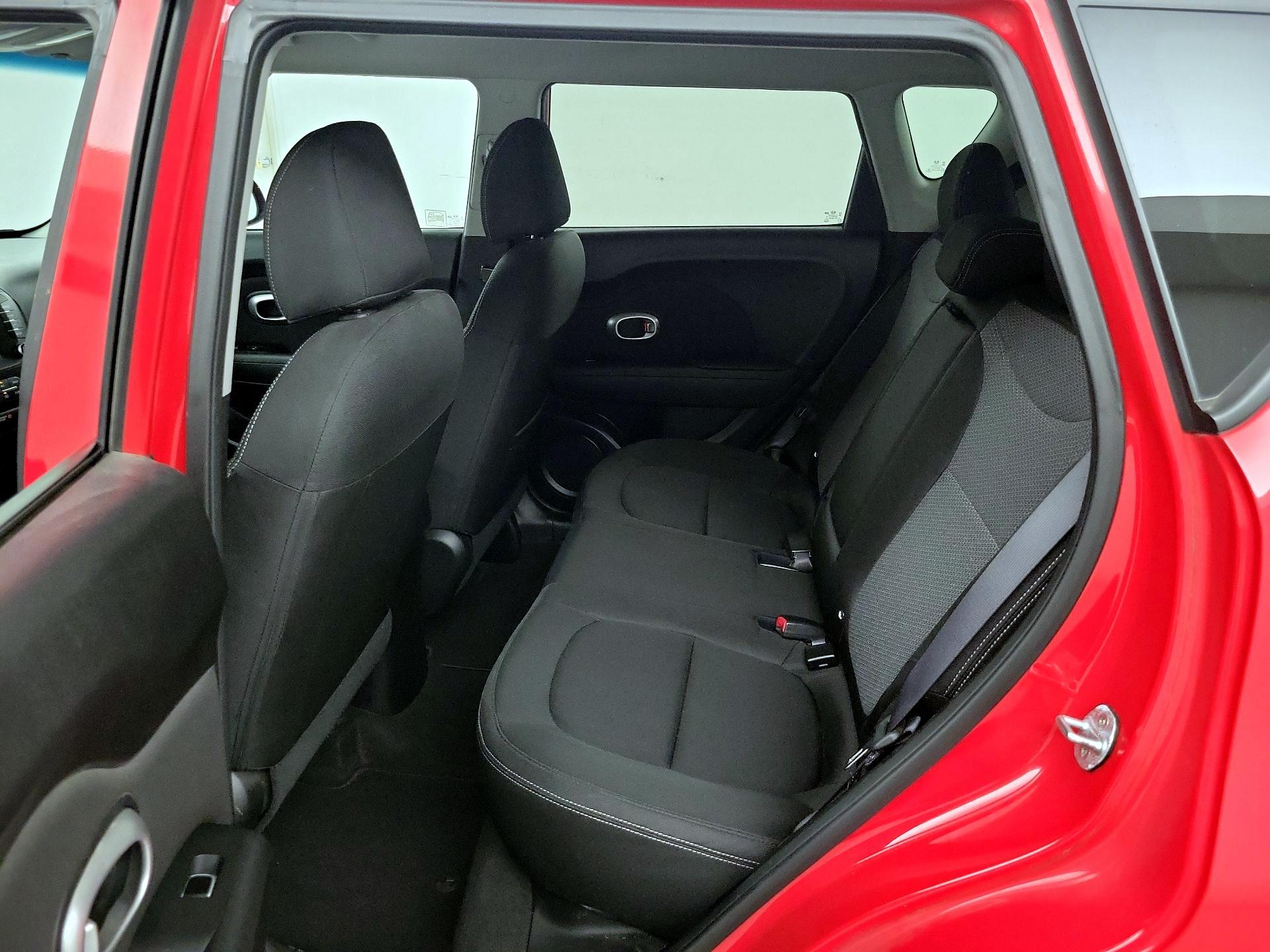 Thumbnail: 2019 Kia Soul - 19