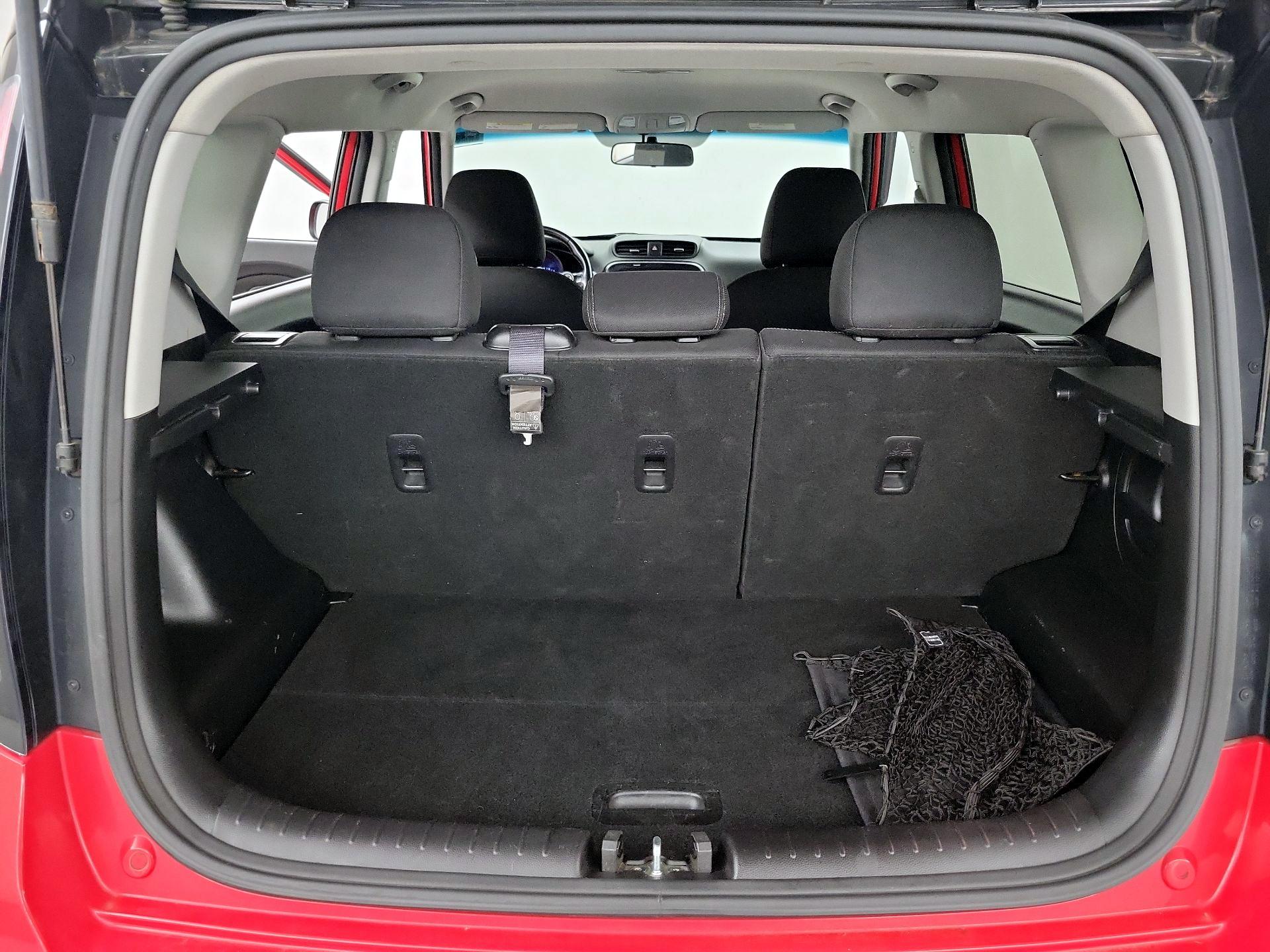 Thumbnail: 2019 Kia Soul - 20