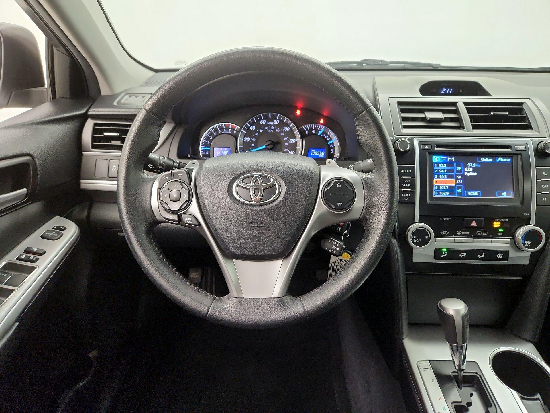 Thumbnail: 2014 Toyota Camry - 10