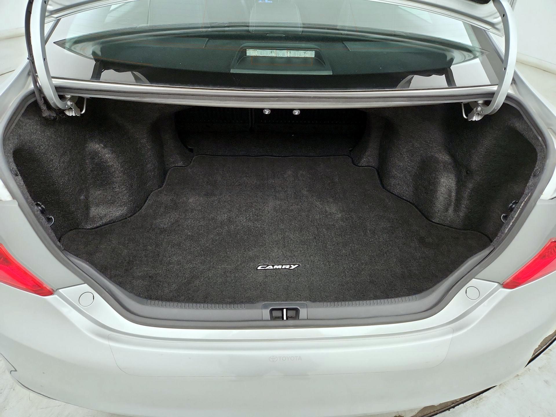 Thumbnail: 2014 Toyota Camry - 19