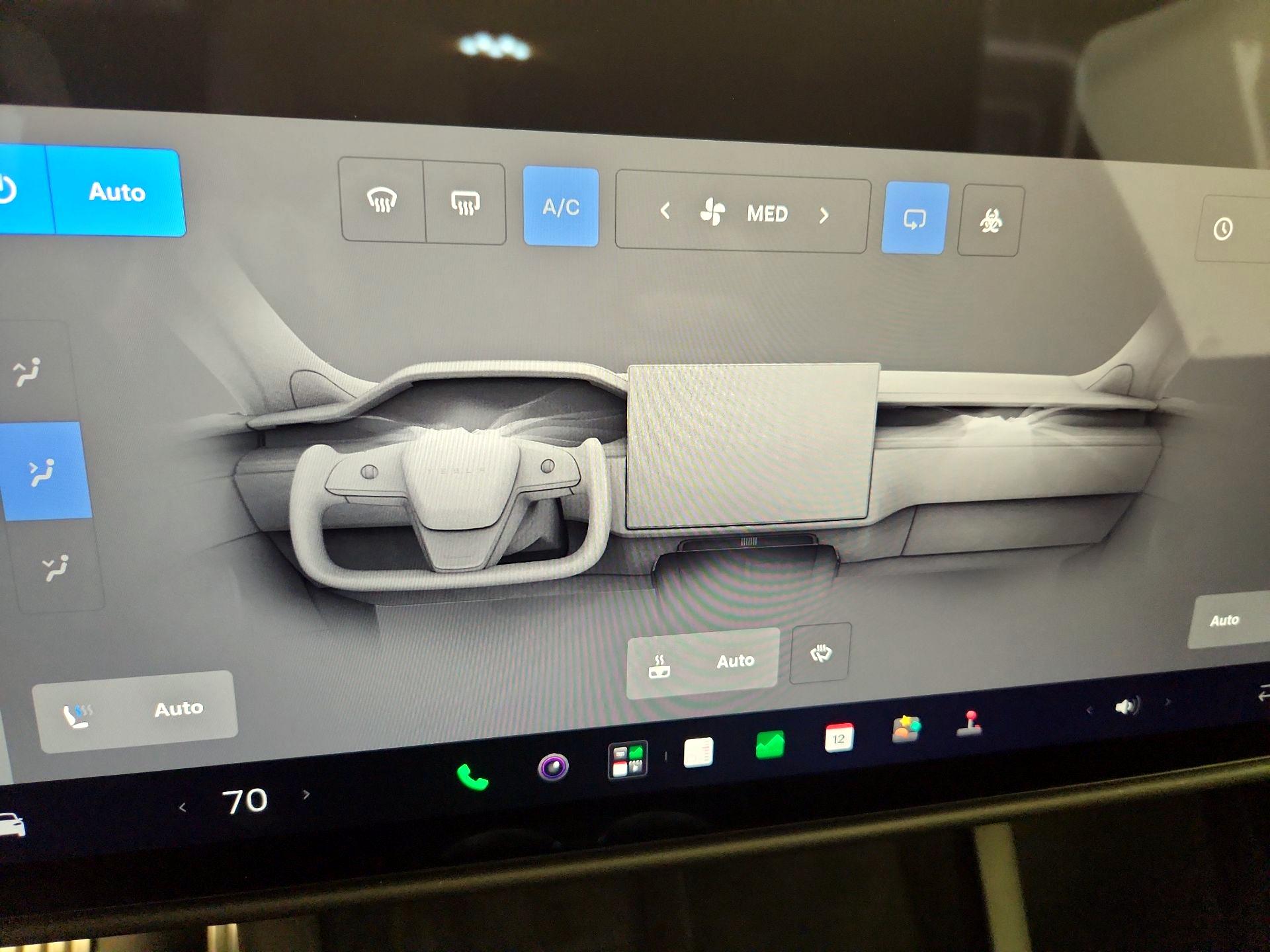 Thumbnail: 2023 Tesla Model X - 16