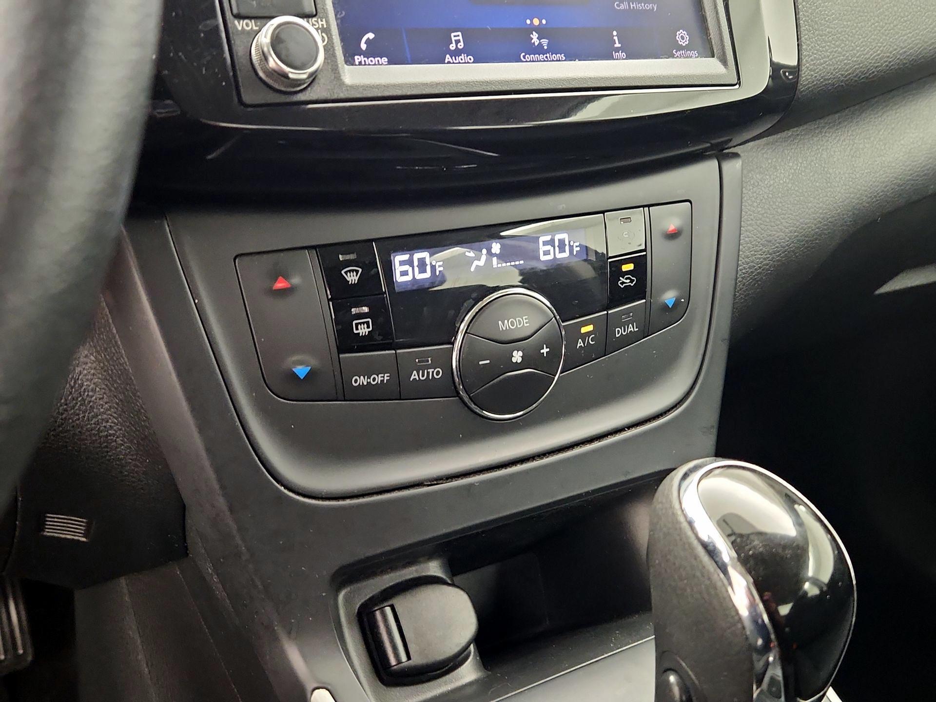 Thumbnail: 2019 Nissan Sentra - 16