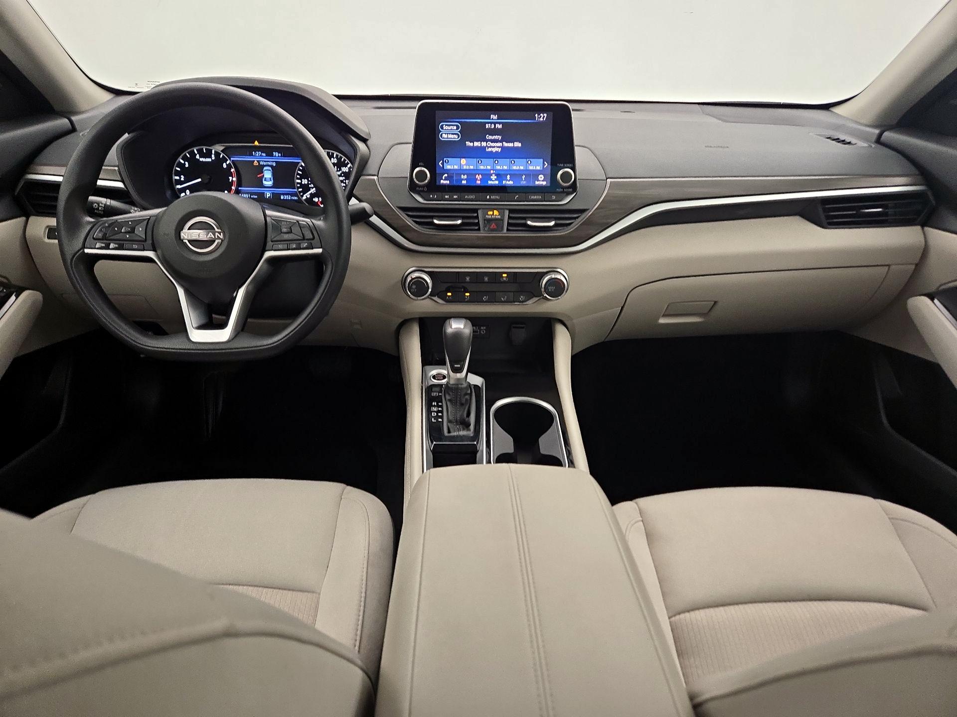 Thumbnail: 2023 Nissan Altima - 9