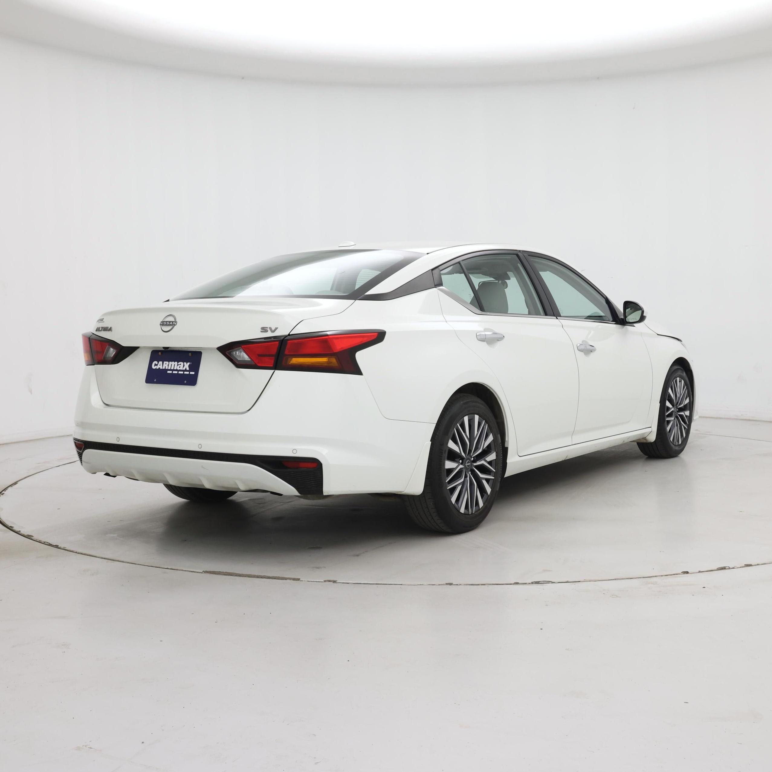 Thumbnail: 2023 Nissan Altima - 8