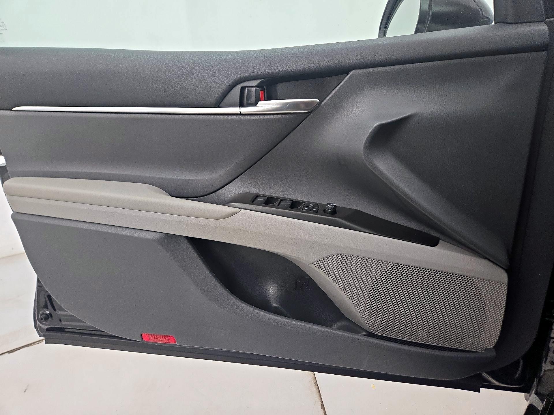 Thumbnail: 2024 Toyota Camry - 12