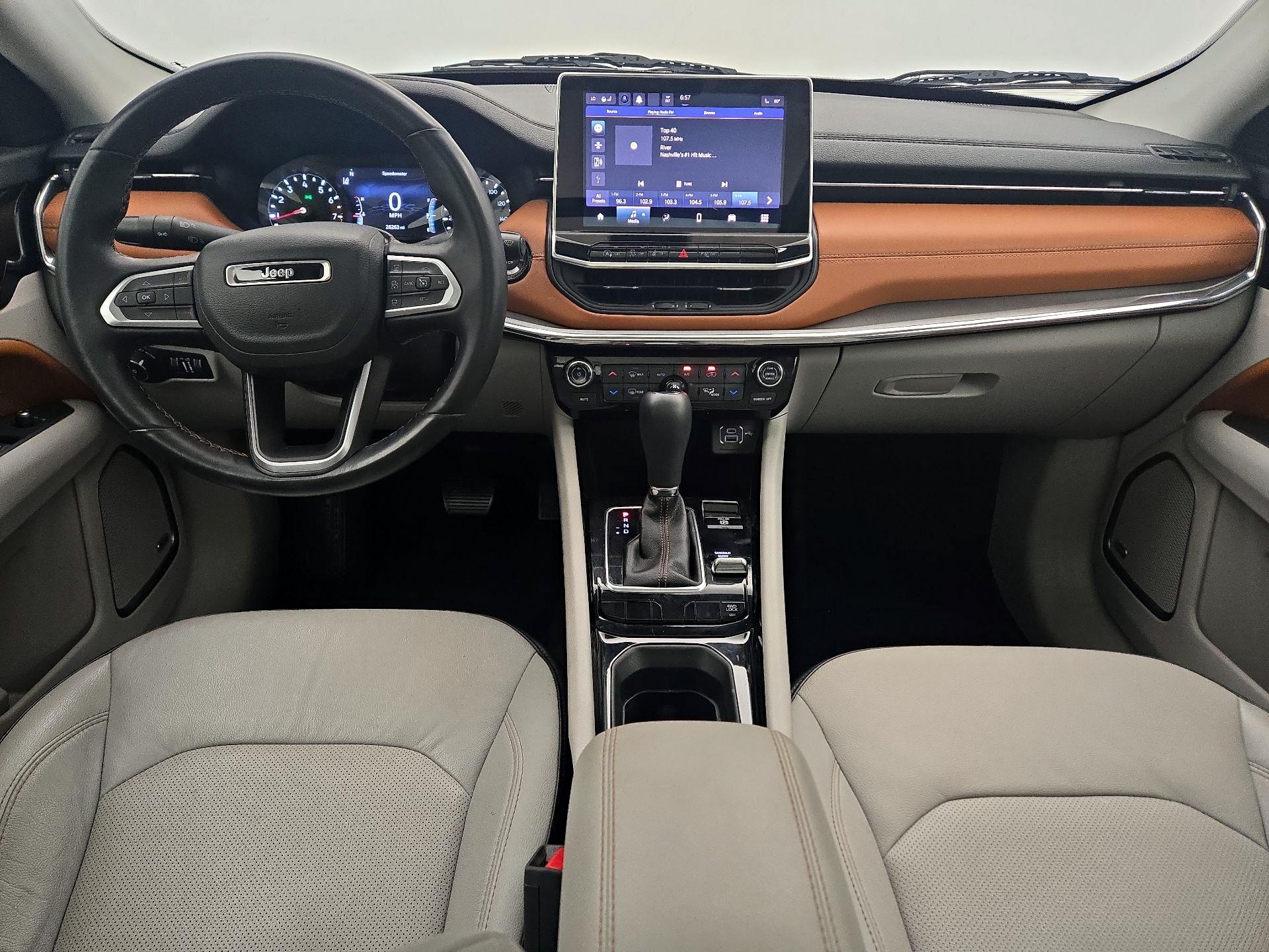 Thumbnail: 2022 Jeep Compass - 9