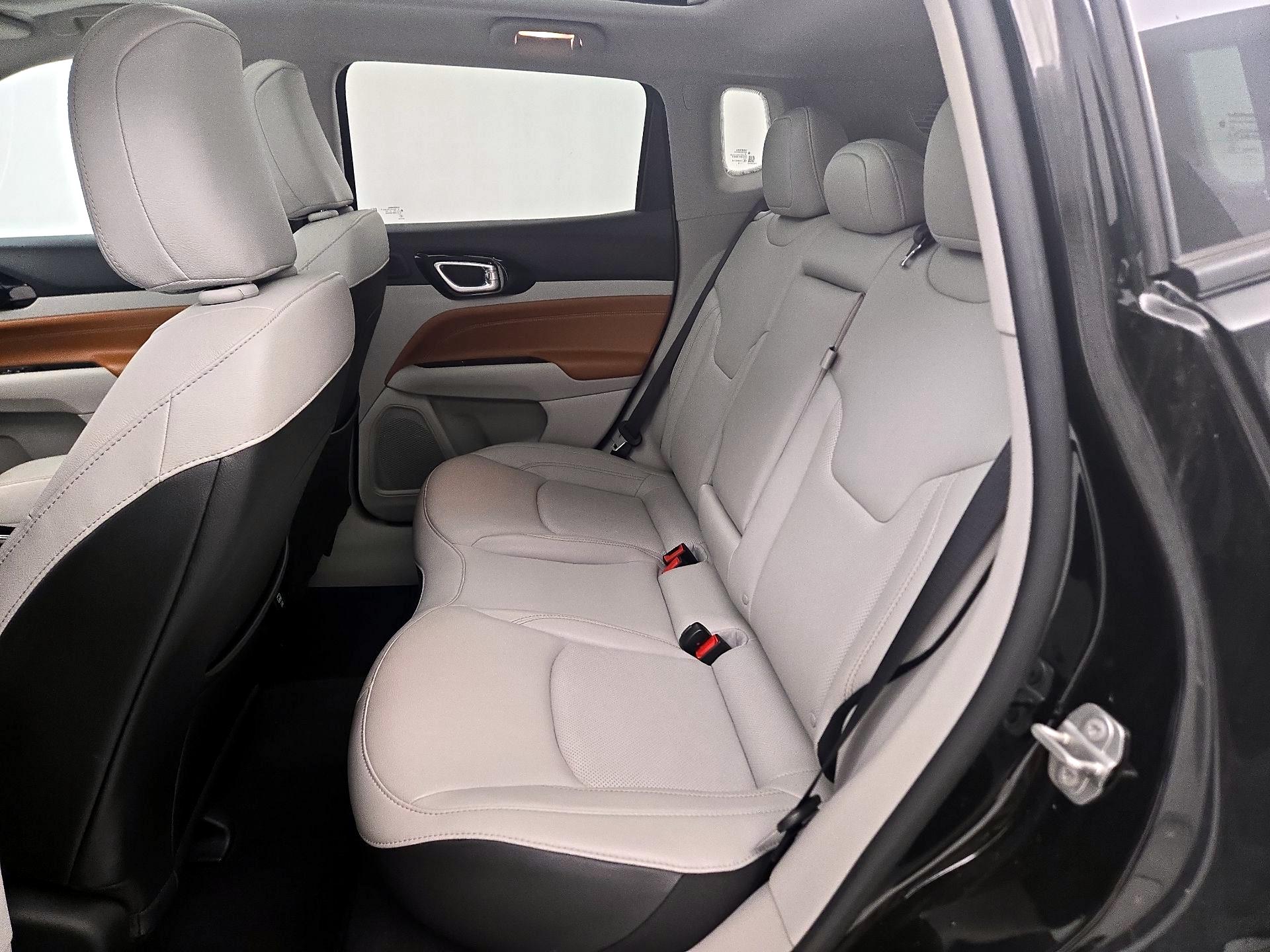 Thumbnail: 2022 Jeep Compass - 20