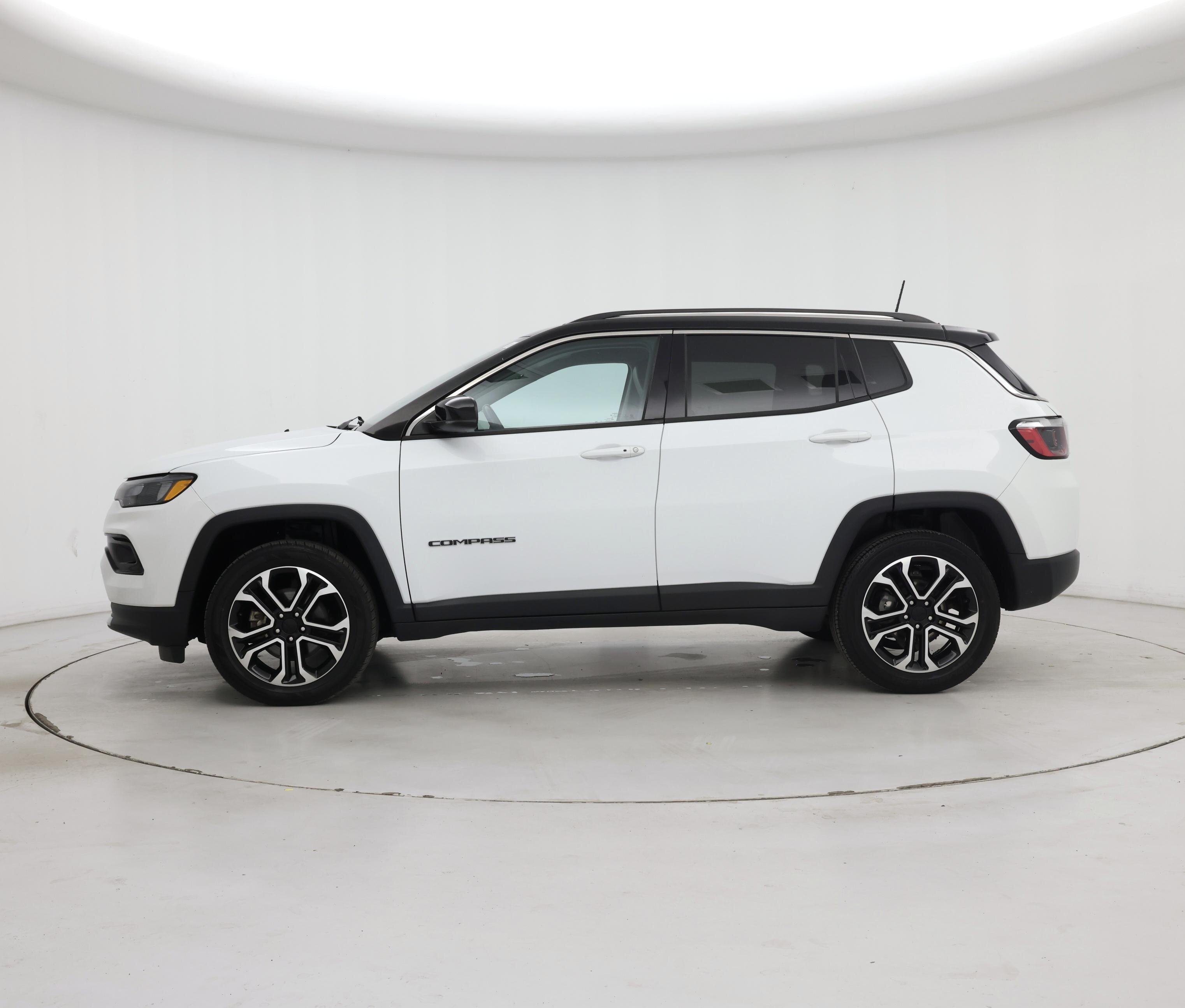 Thumbnail: 2022 Jeep Compass - 3