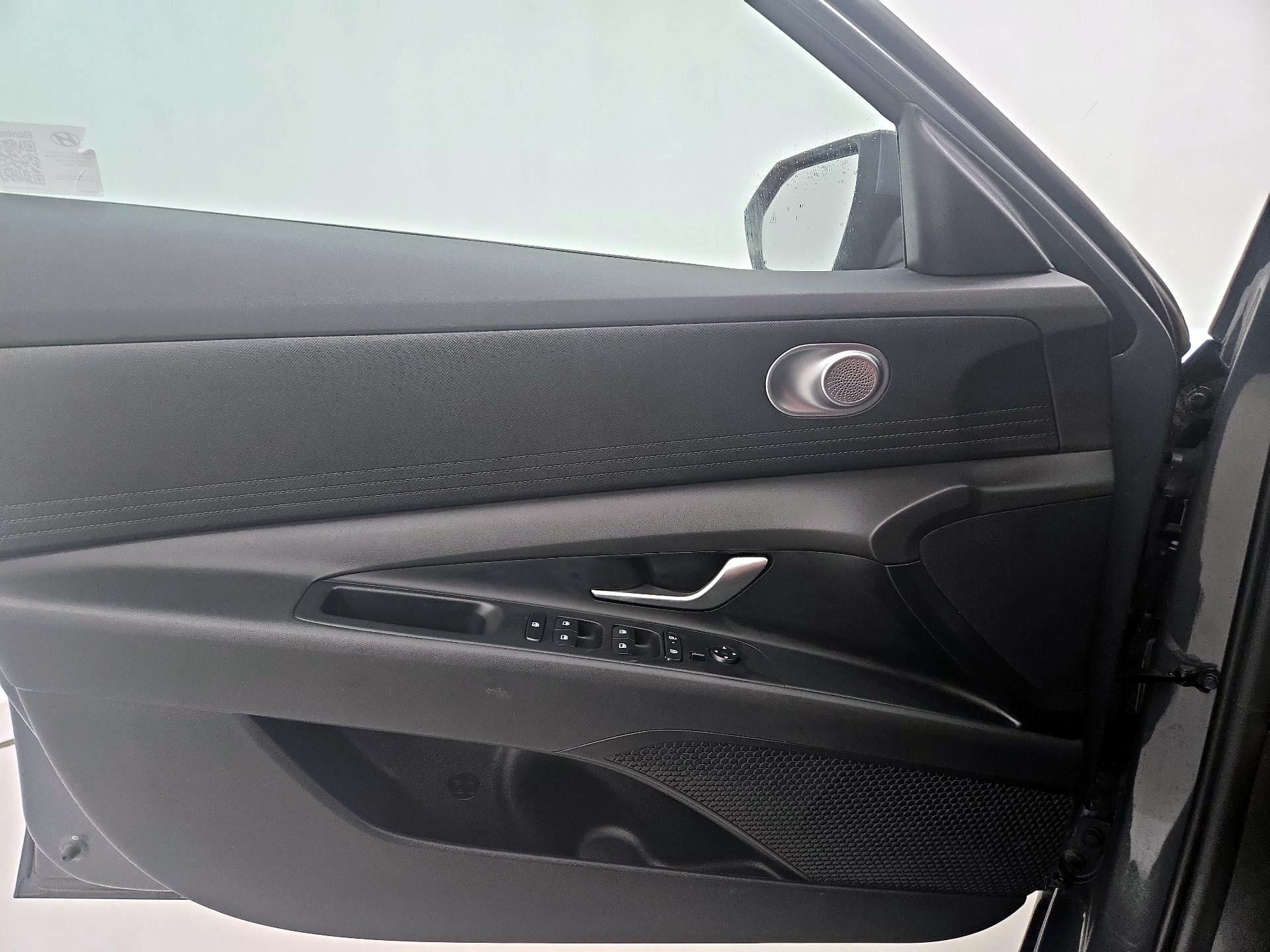 Thumbnail: 2024 Hyundai Elantra - 12