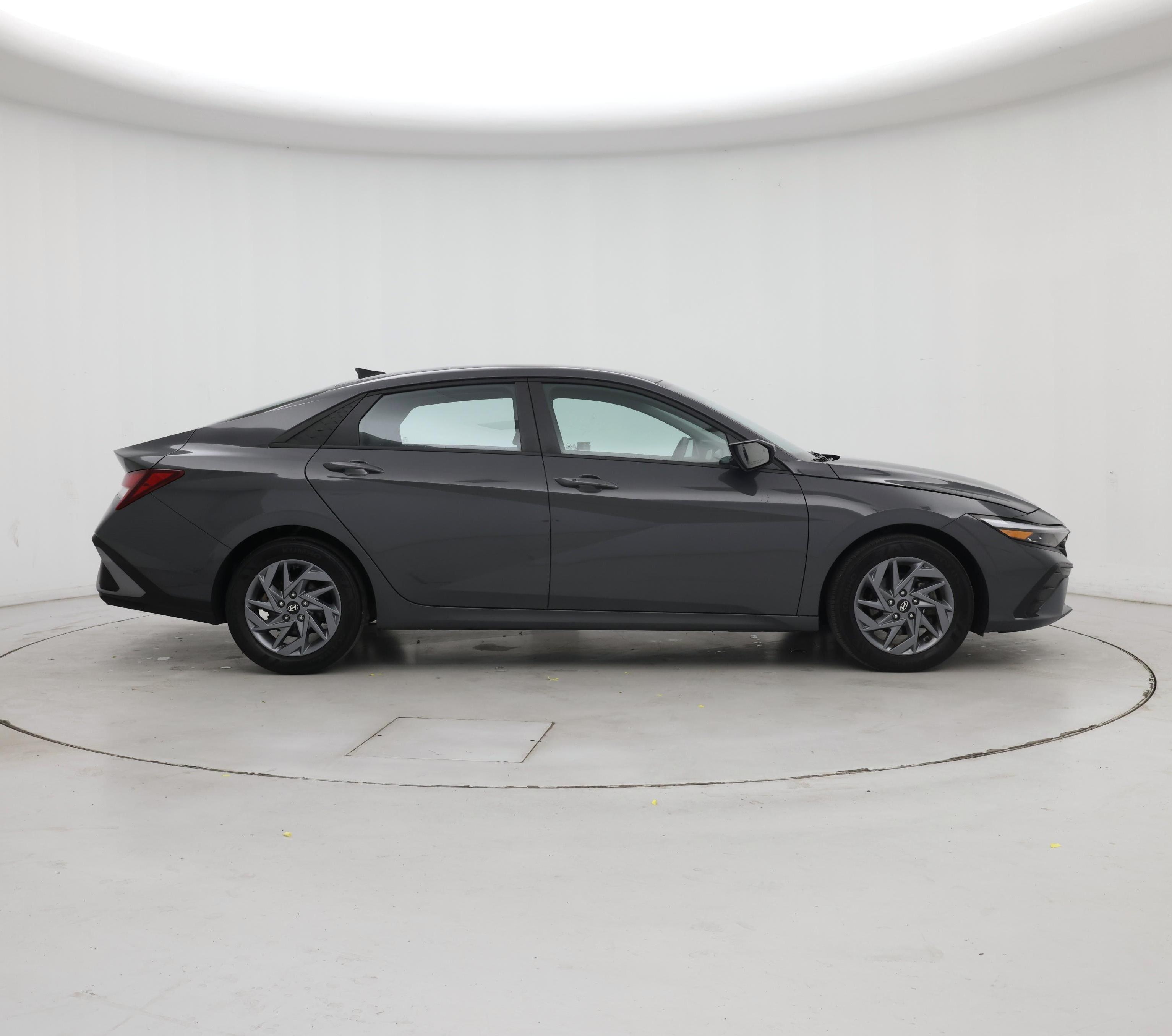 Thumbnail: 2024 Hyundai Elantra - 7