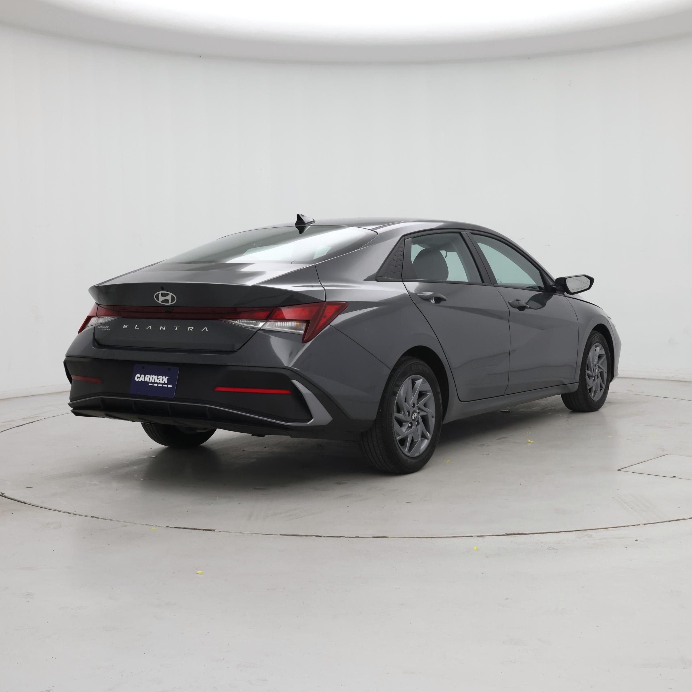 Thumbnail: 2024 Hyundai Elantra - 8