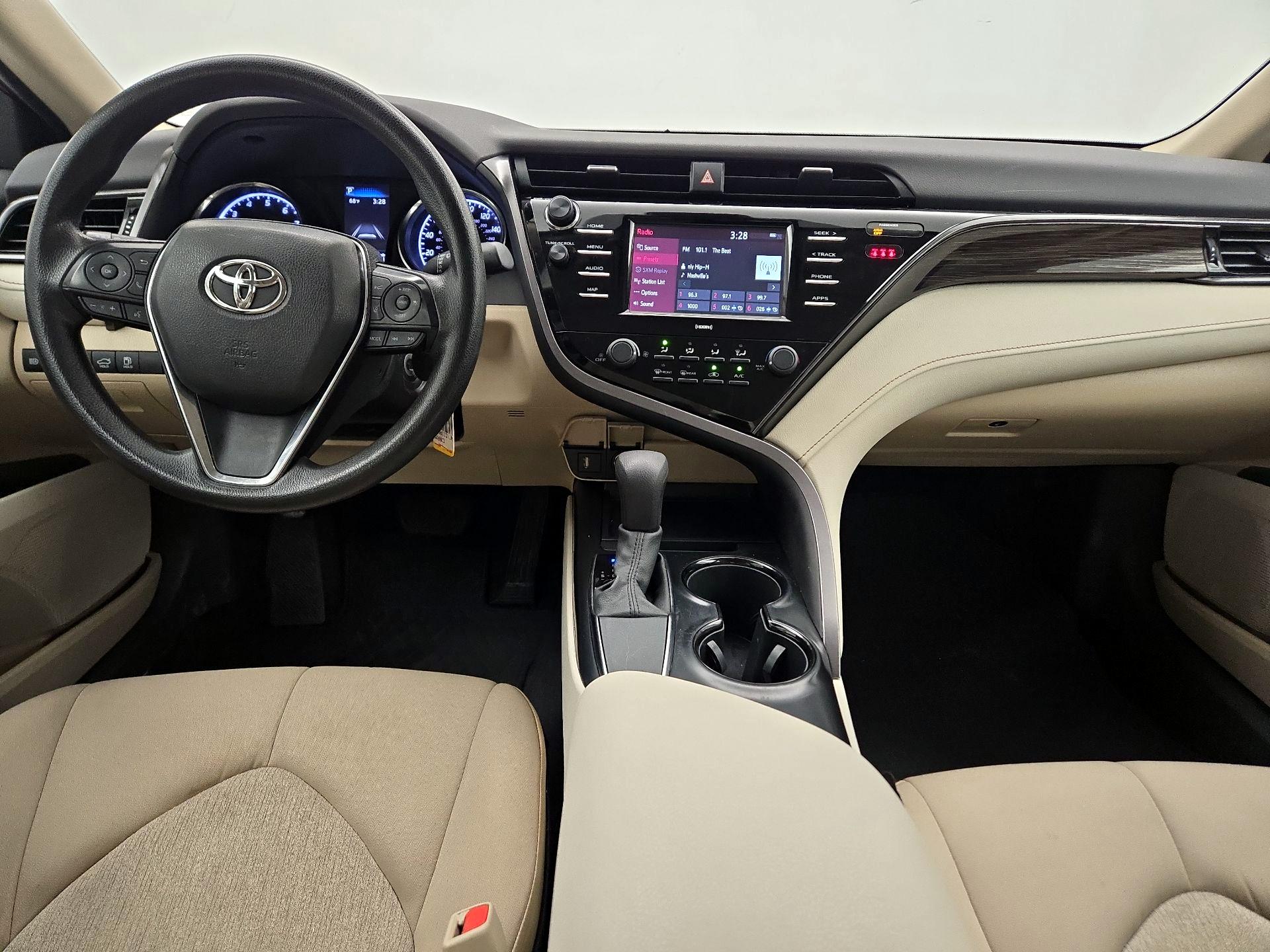 Thumbnail: 2020 Toyota Camry - 9