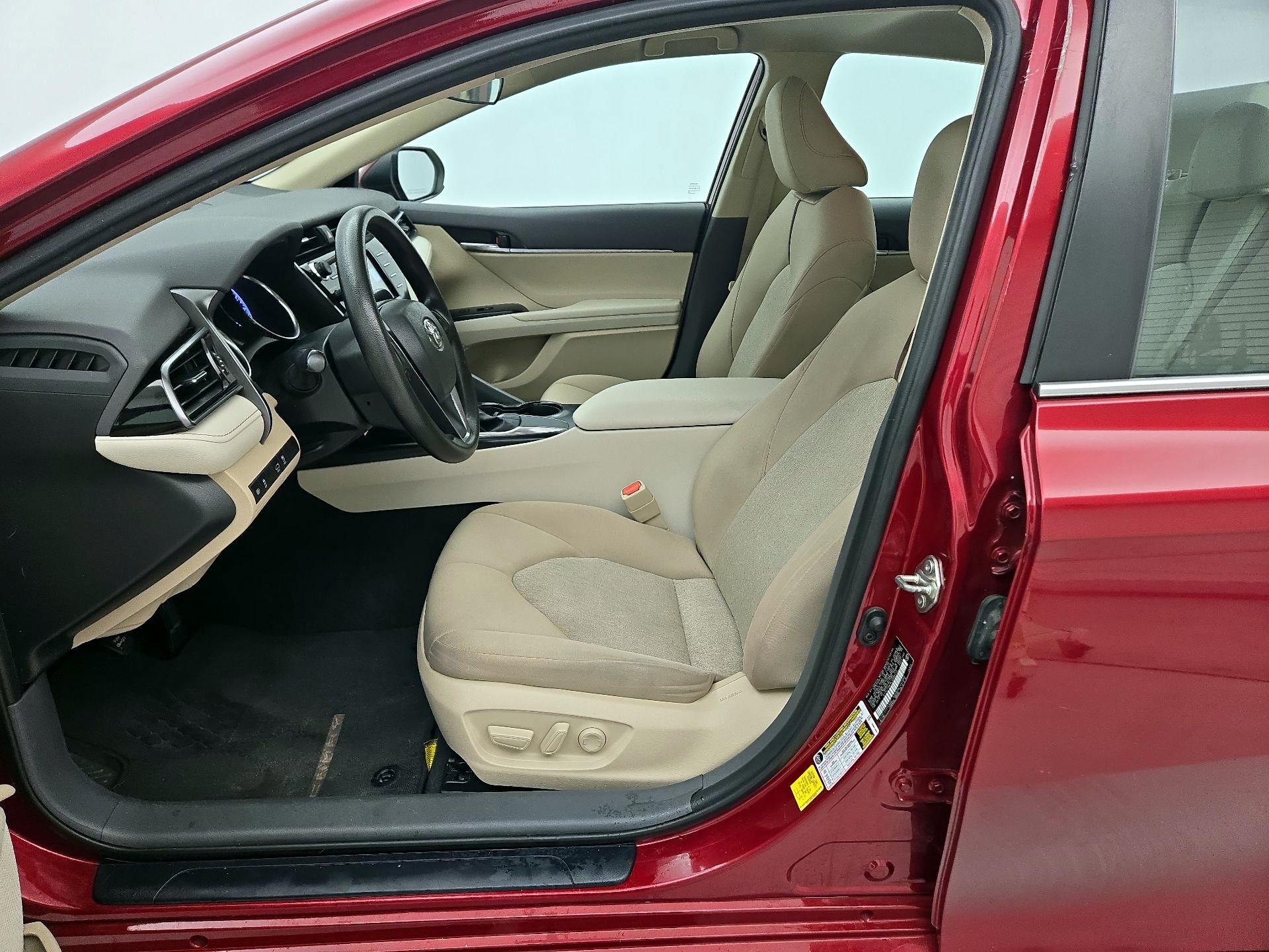 Thumbnail: 2020 Toyota Camry - 11