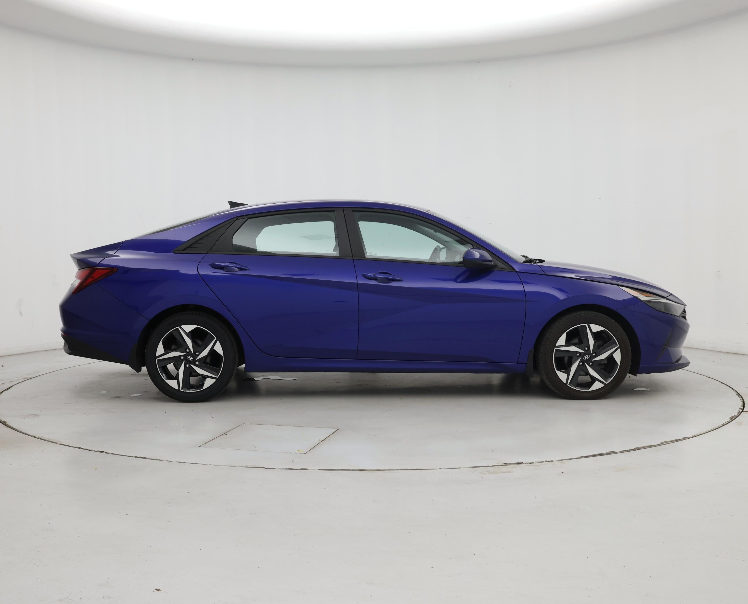 Thumbnail: 2023 Hyundai Elantra - 7