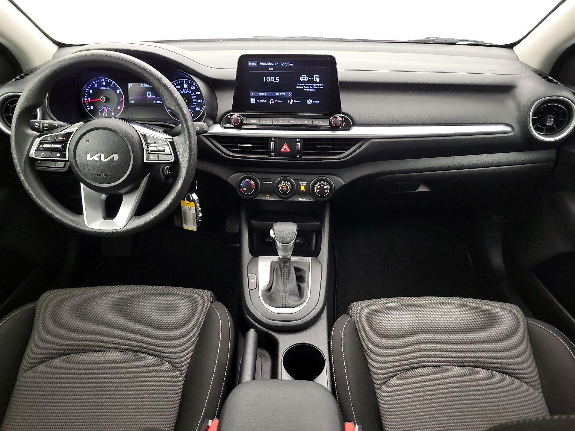 Thumbnail: 2023 Kia Forte - 9