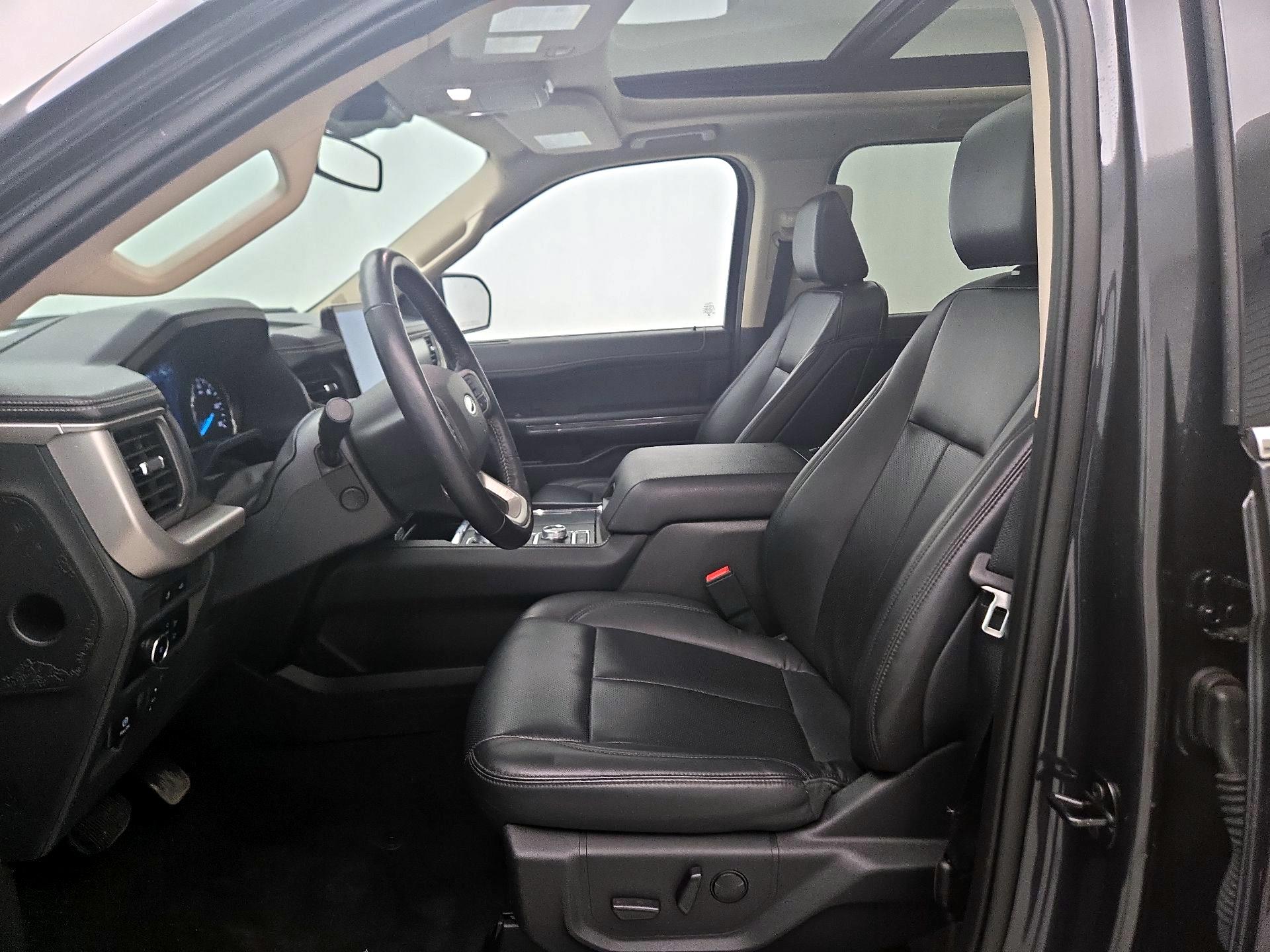 Thumbnail: 2023 Ford Expedition - 11