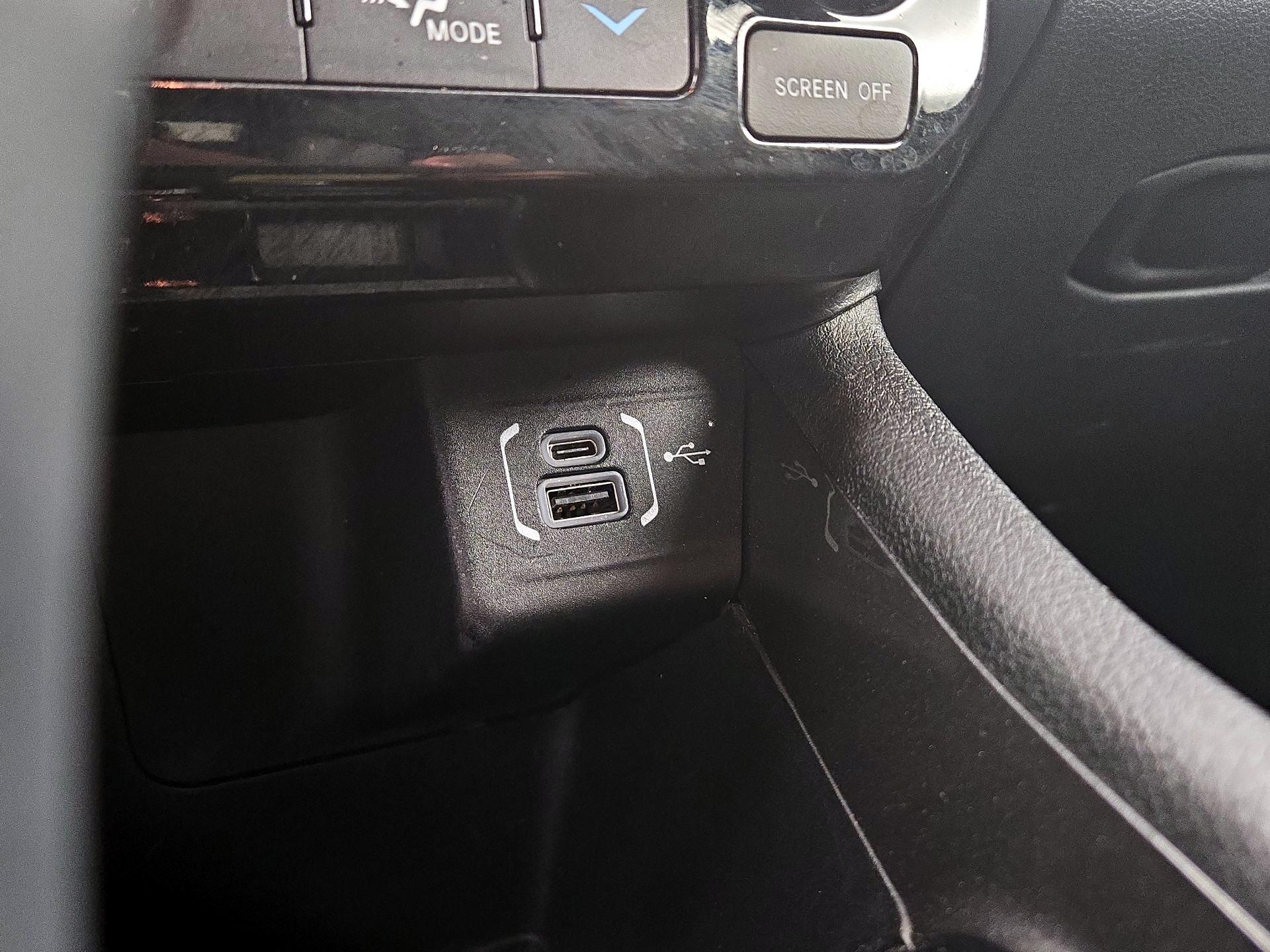 Thumbnail: 2022 Jeep Compass - 16
