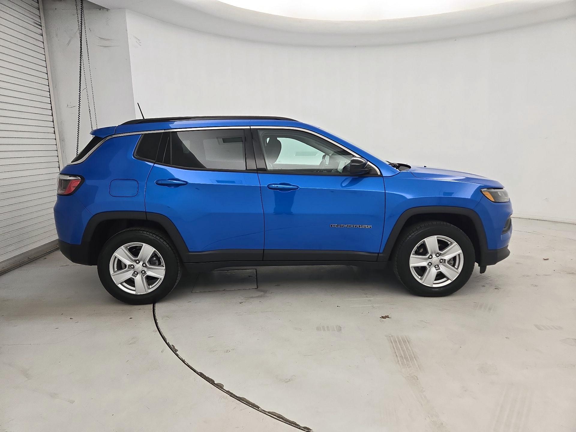 Thumbnail: 2022 Jeep Compass - 4