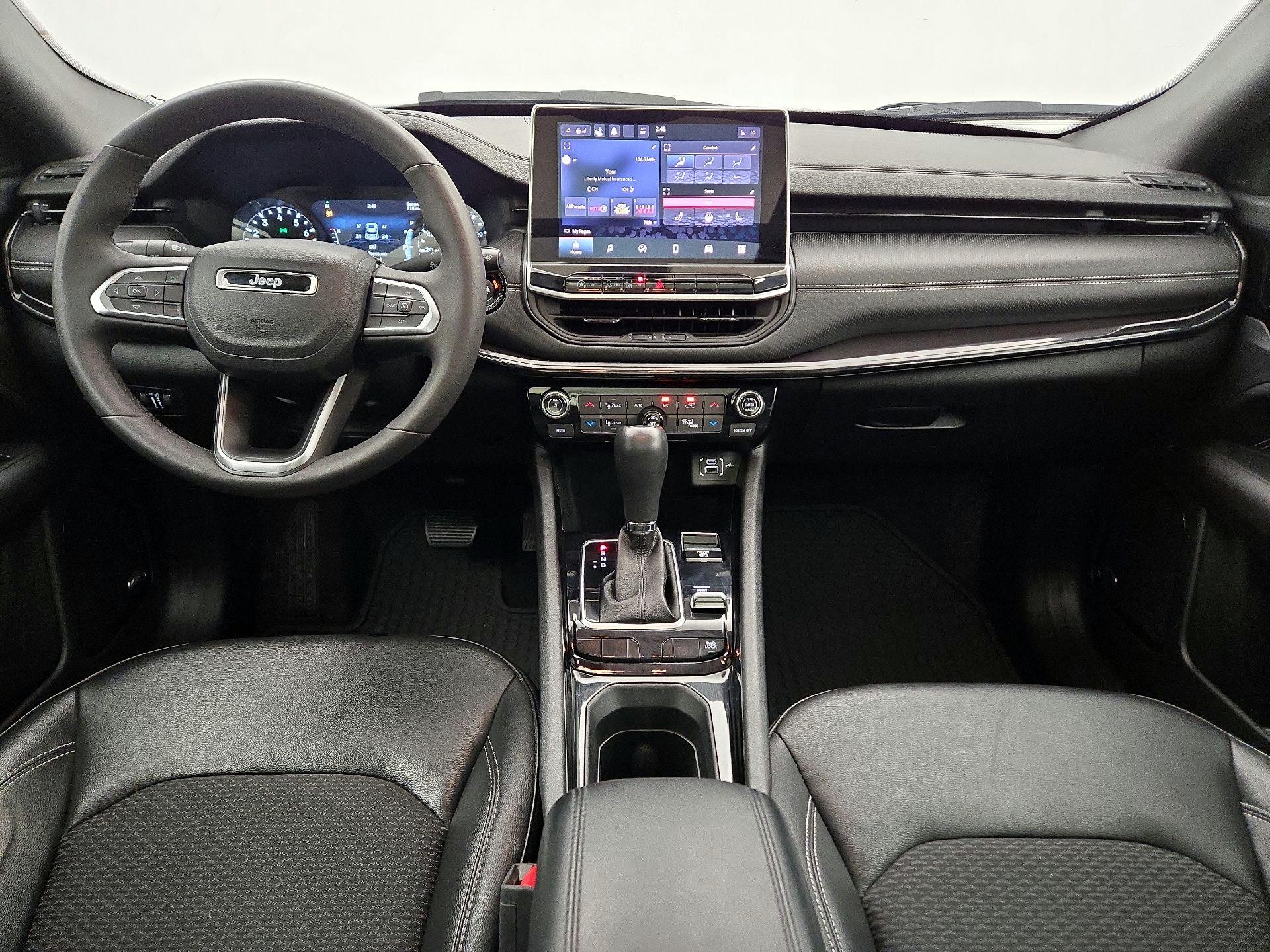 Thumbnail: 2023 Jeep Compass - 9
