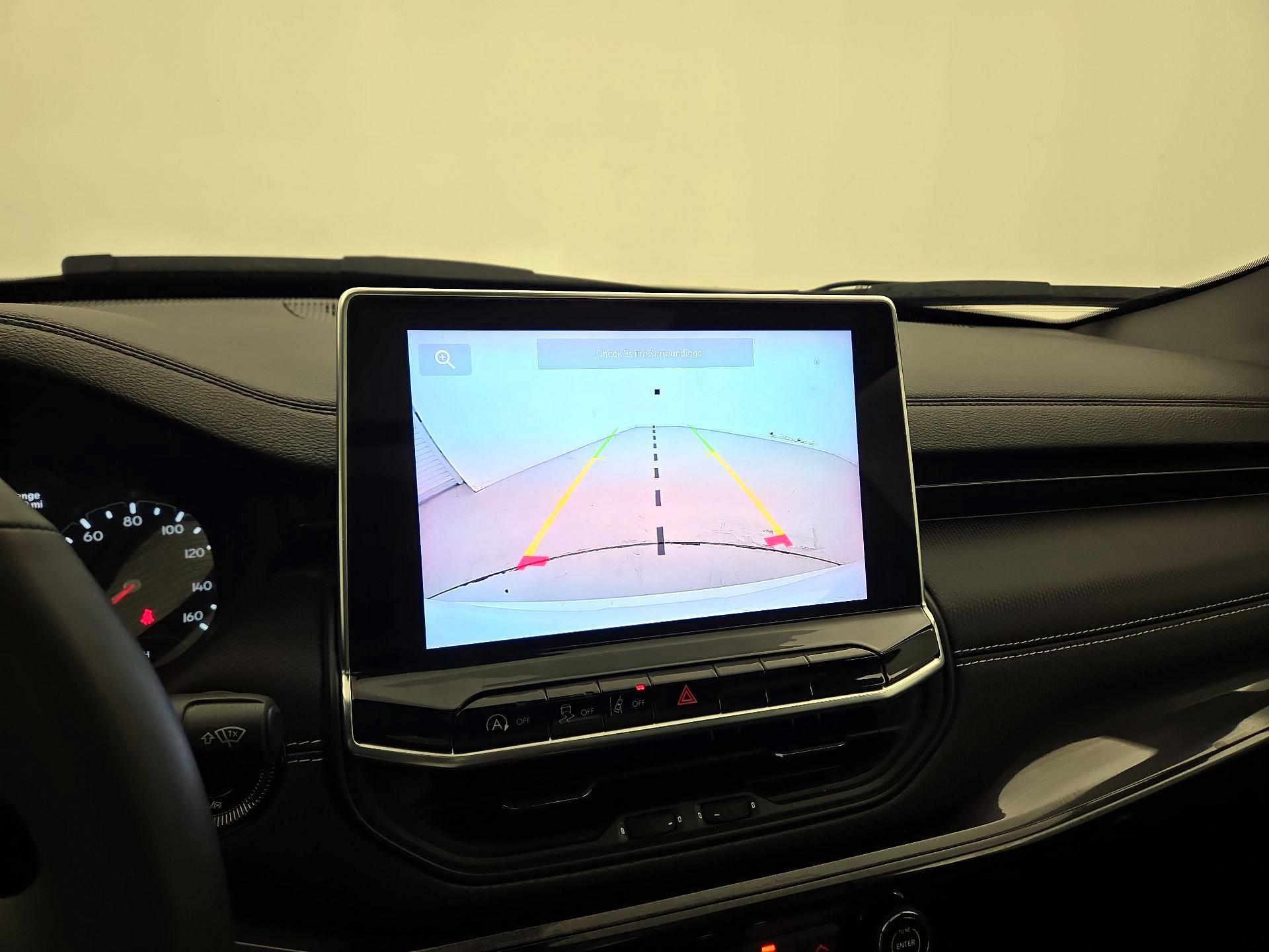 Thumbnail: 2023 Jeep Compass - 14