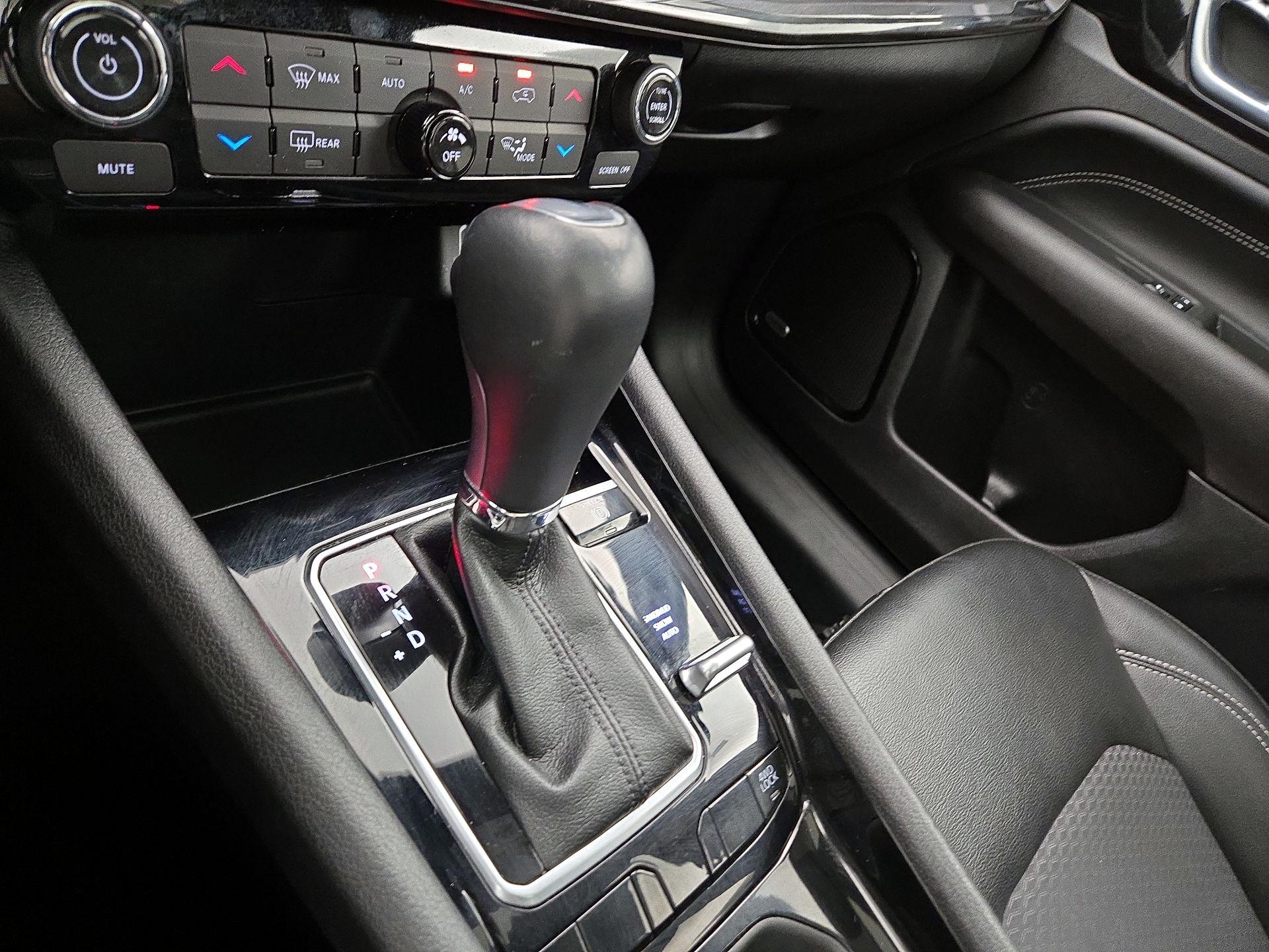 Thumbnail: 2023 Jeep Compass - 17