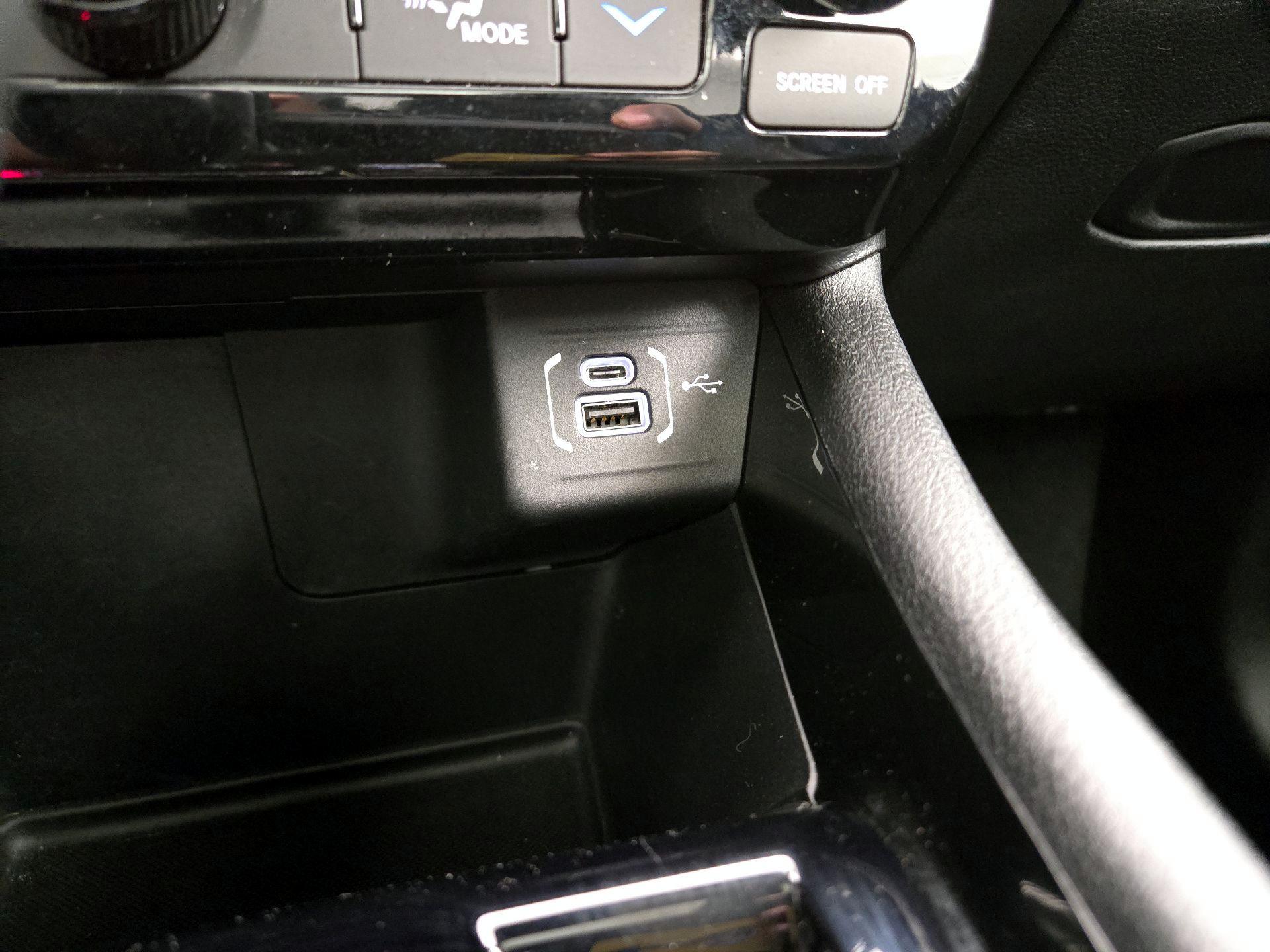 Thumbnail: 2023 Jeep Compass - 18