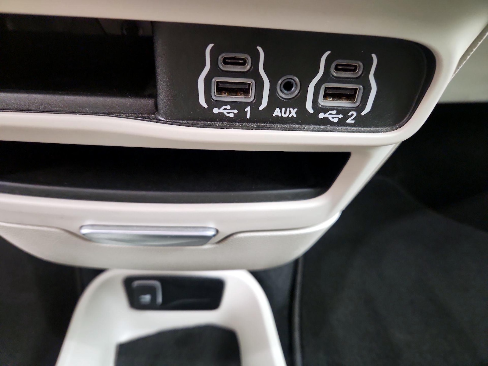 2023 Chrysler Pacifica Touring L - Photo 14