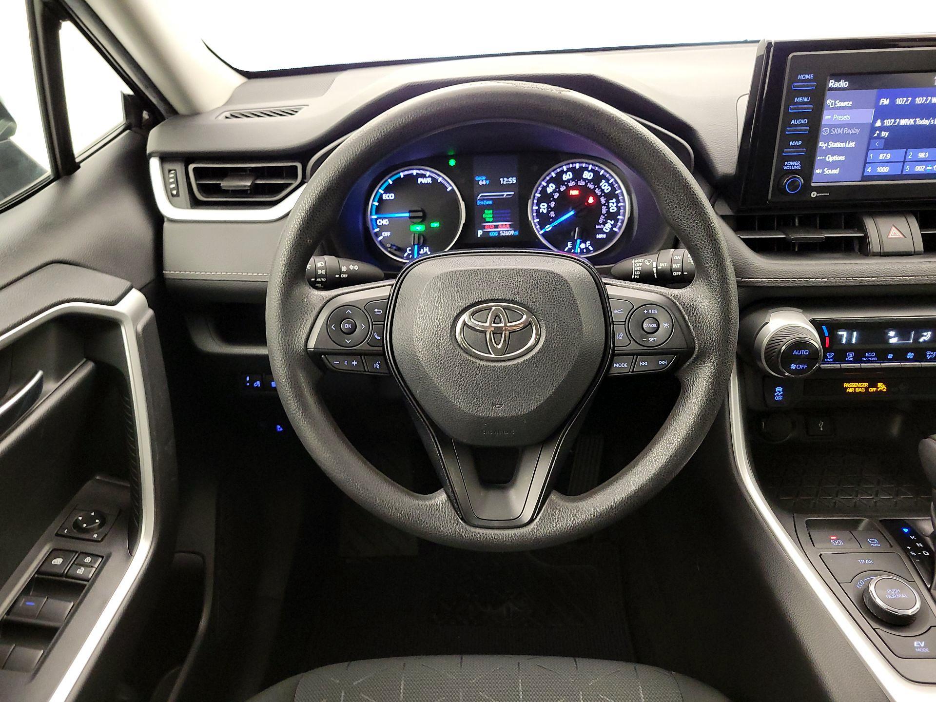 Thumbnail: 2020 Toyota RAV4 - 10