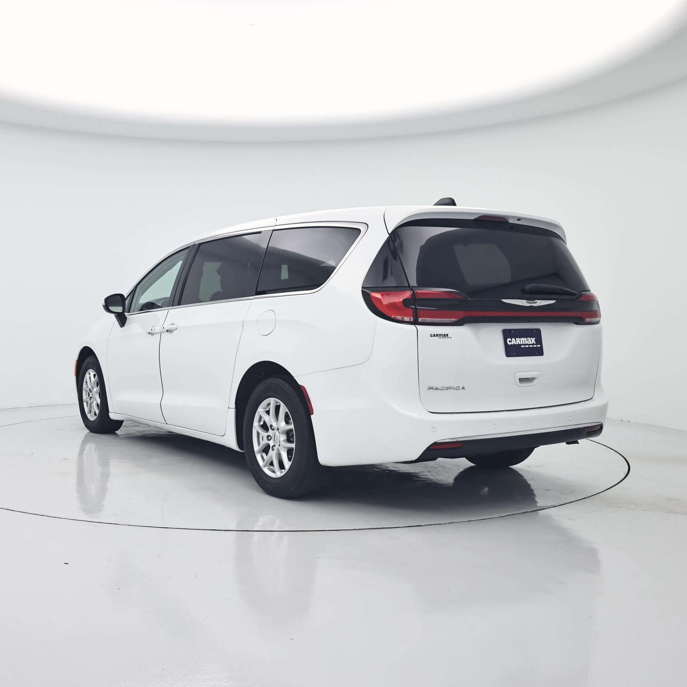 Thumbnail: 2023 Chrysler Pacifica - 2