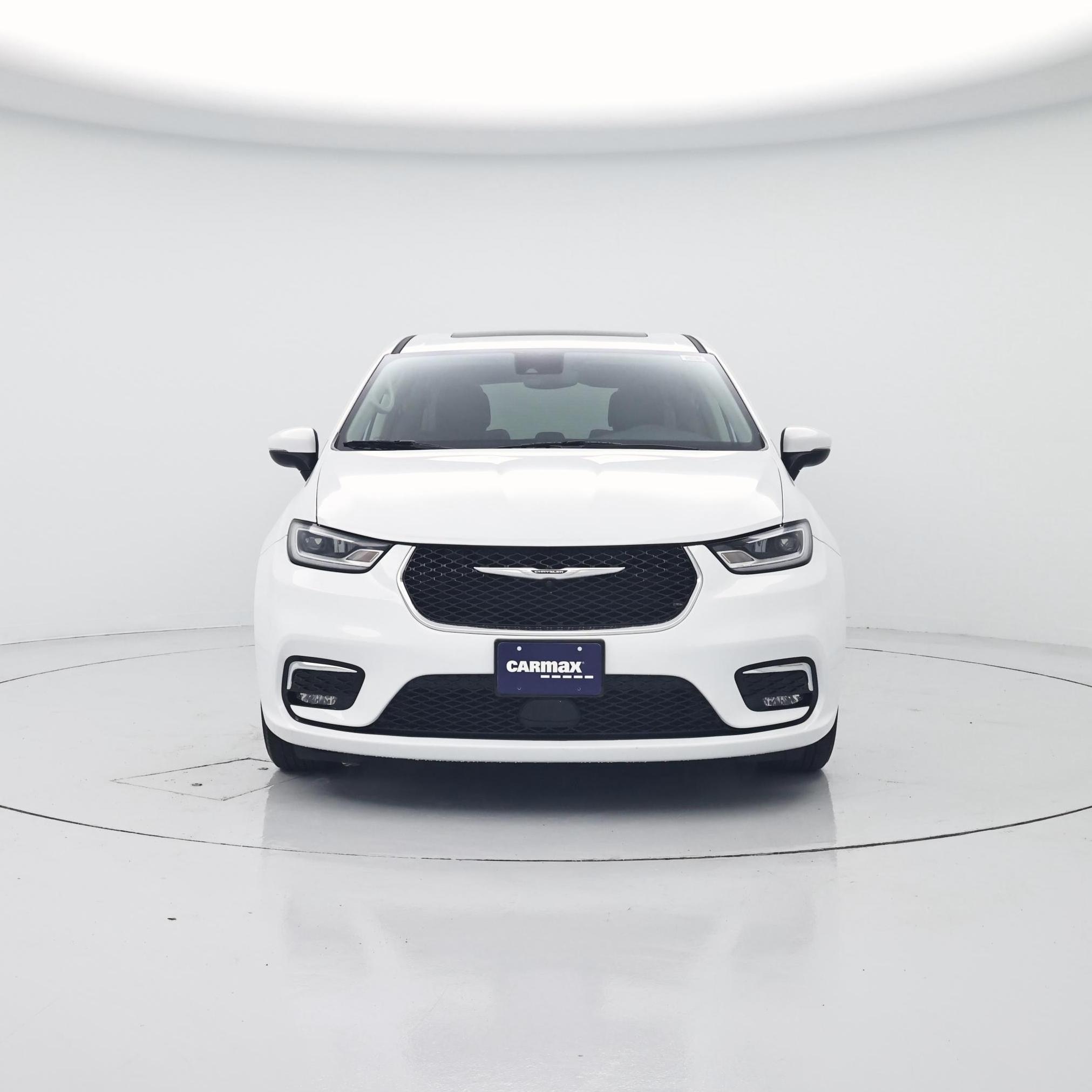 Thumbnail: 2023 Chrysler Pacifica - 5