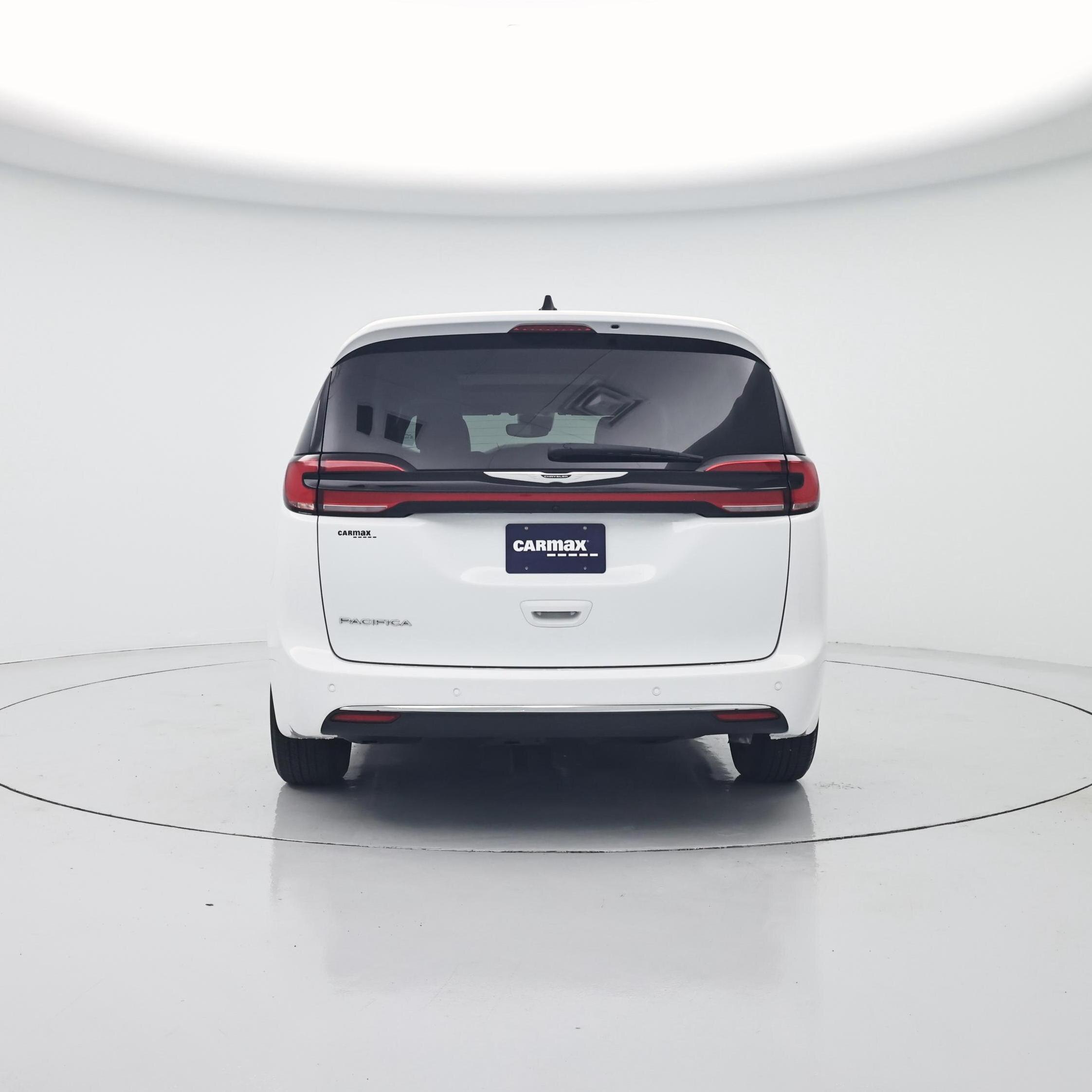 Thumbnail: 2023 Chrysler Pacifica - 6