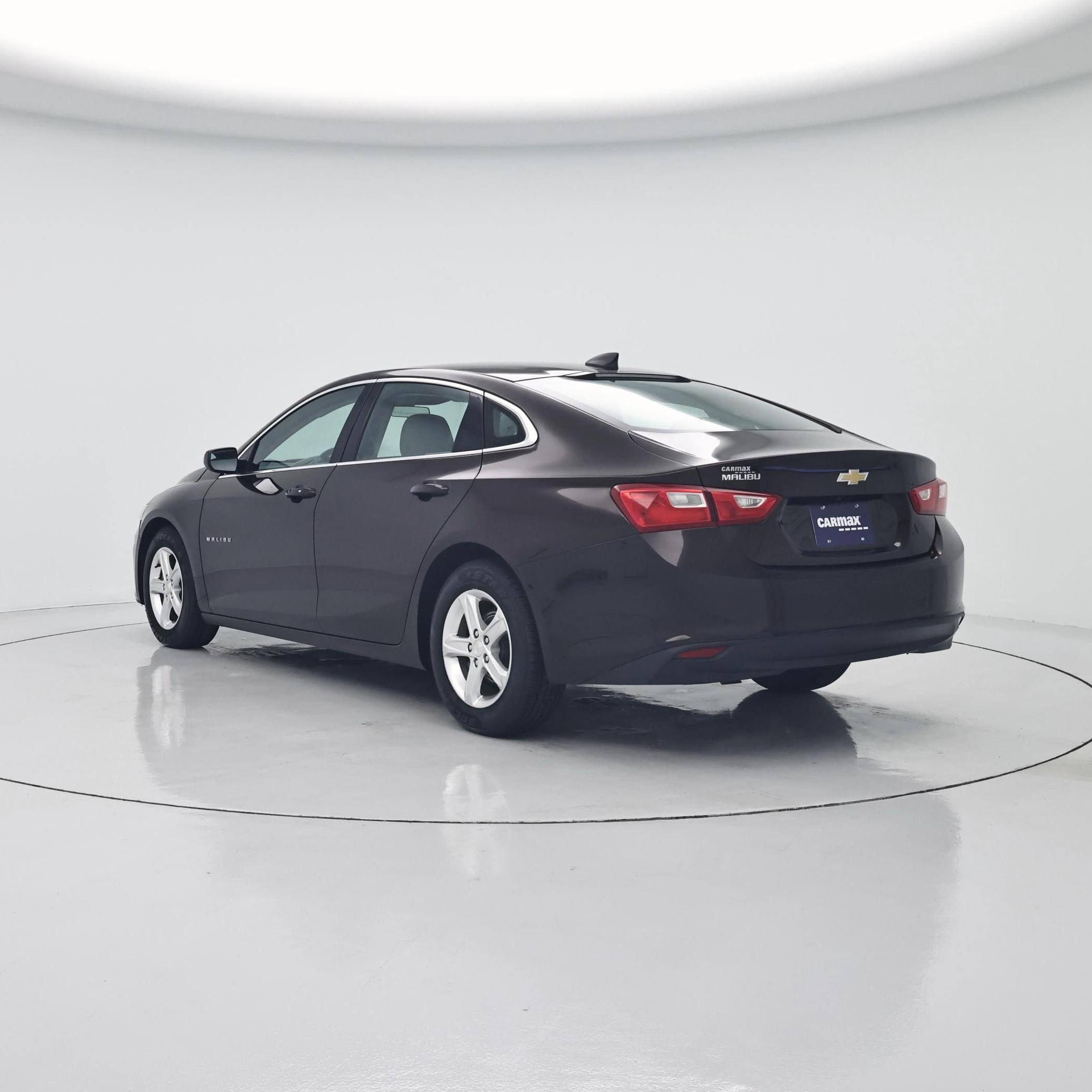 Thumbnail: 2021 Chevrolet Malibu - 2