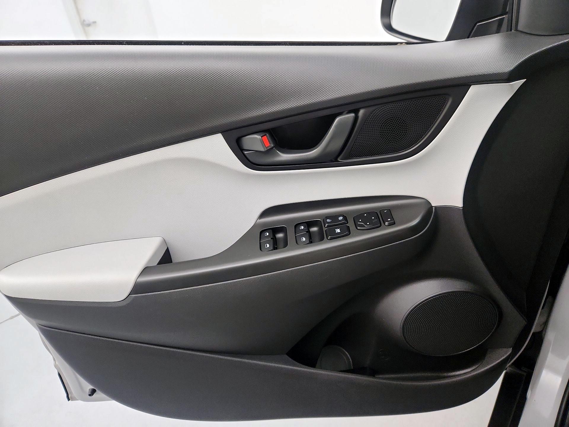 Thumbnail: 2023 Hyundai Kona - 12