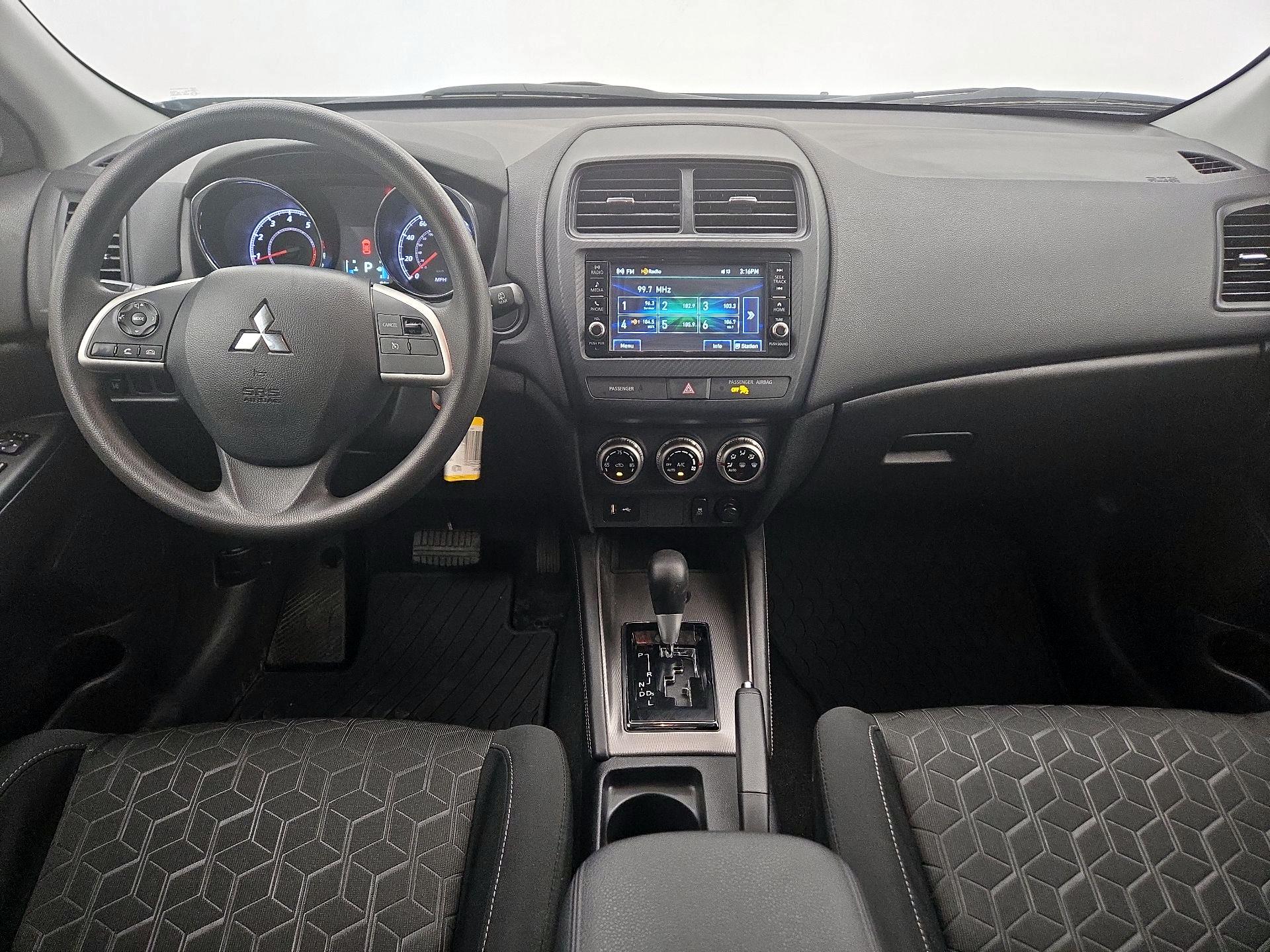 Thumbnail: 2024 Mitsubishi Outlander Sport - 9