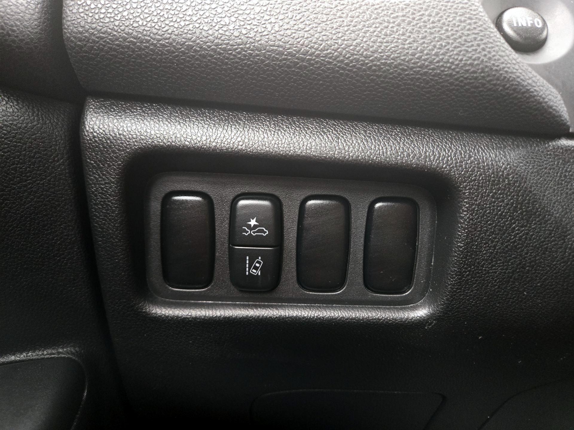 Thumbnail: 2024 Mitsubishi Outlander Sport - 13