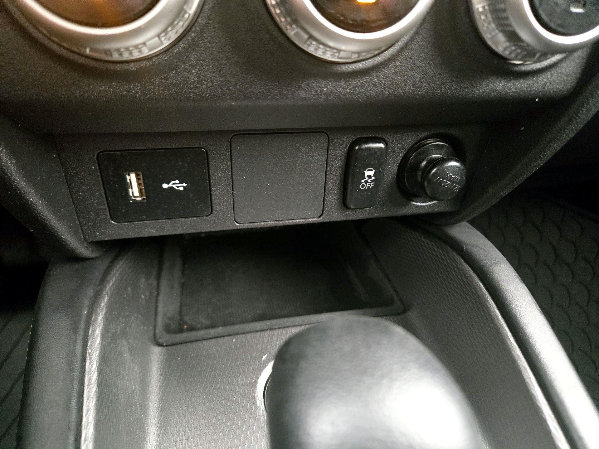 Thumbnail: 2024 Mitsubishi Outlander Sport - 18