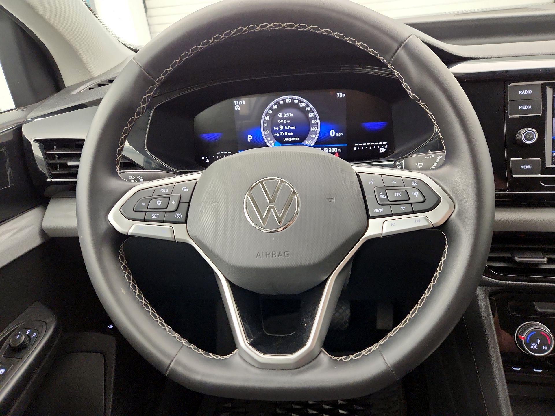 Thumbnail: 2024 Volkswagen Taos - 10