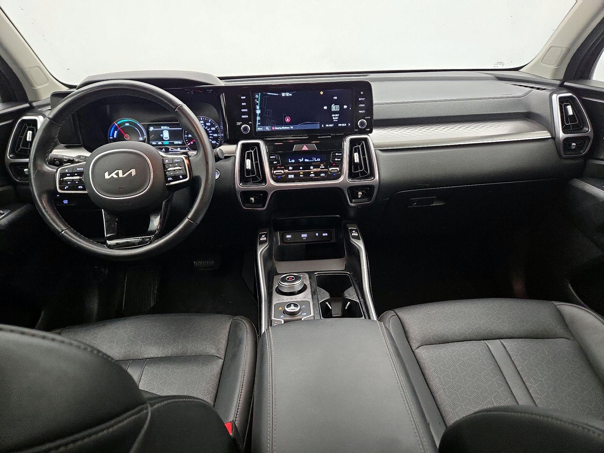 Thumbnail: 2023 Kia Sorento - 9