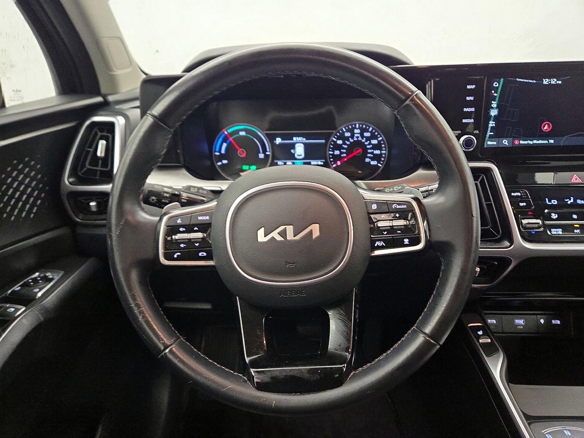Thumbnail: 2023 Kia Sorento - 10