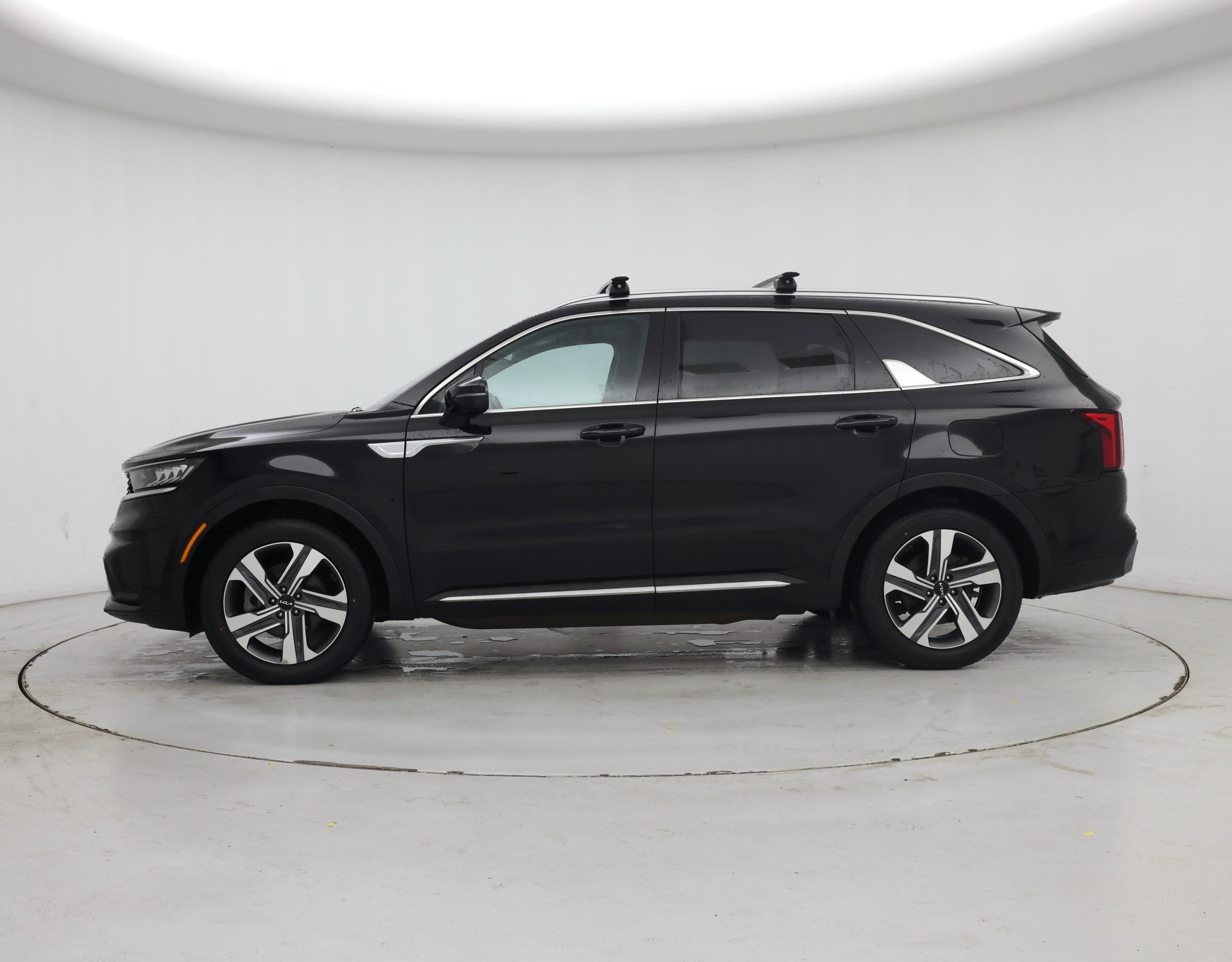 Thumbnail: 2023 Kia Sorento - 3