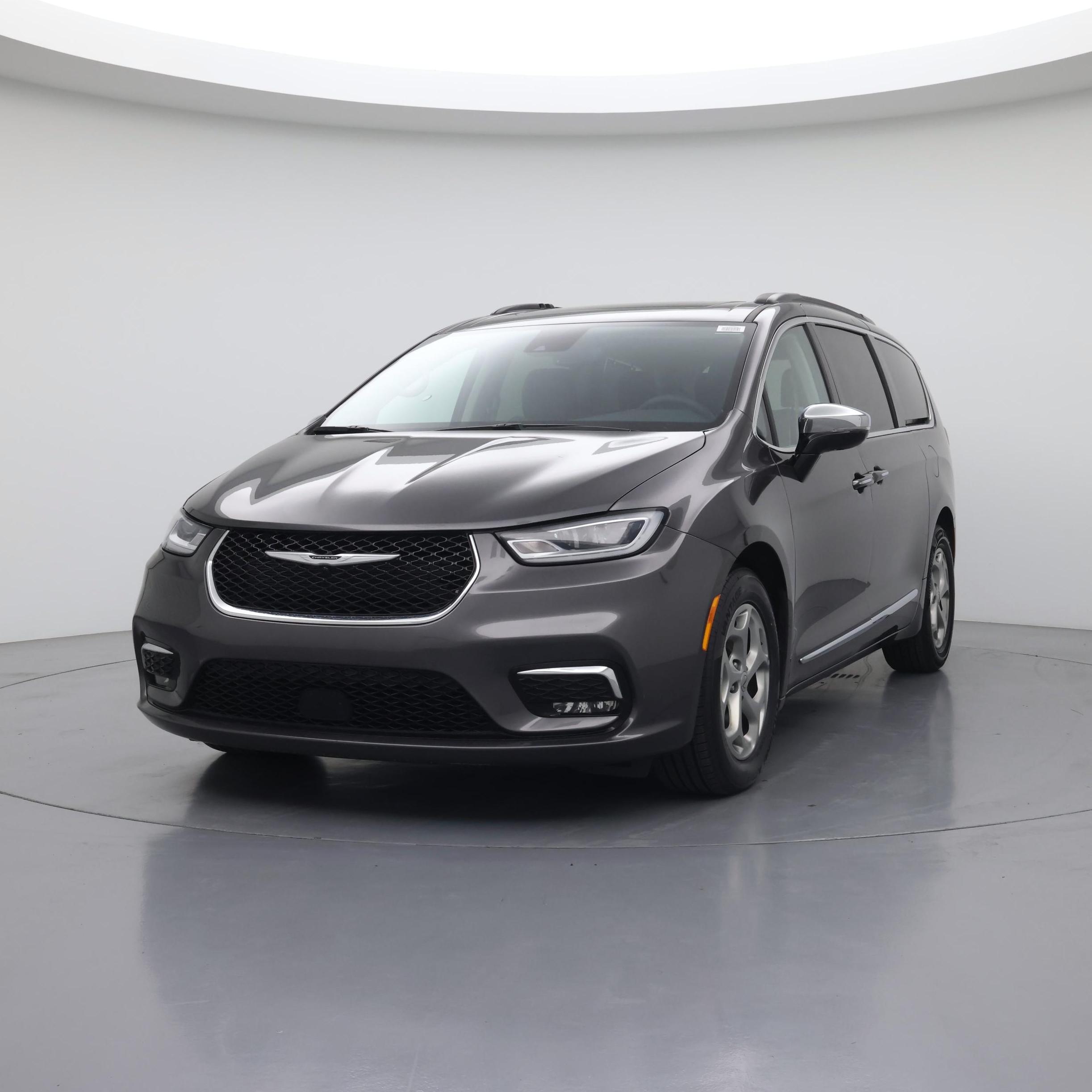 Thumbnail: 2023 Chrysler Pacifica - 4