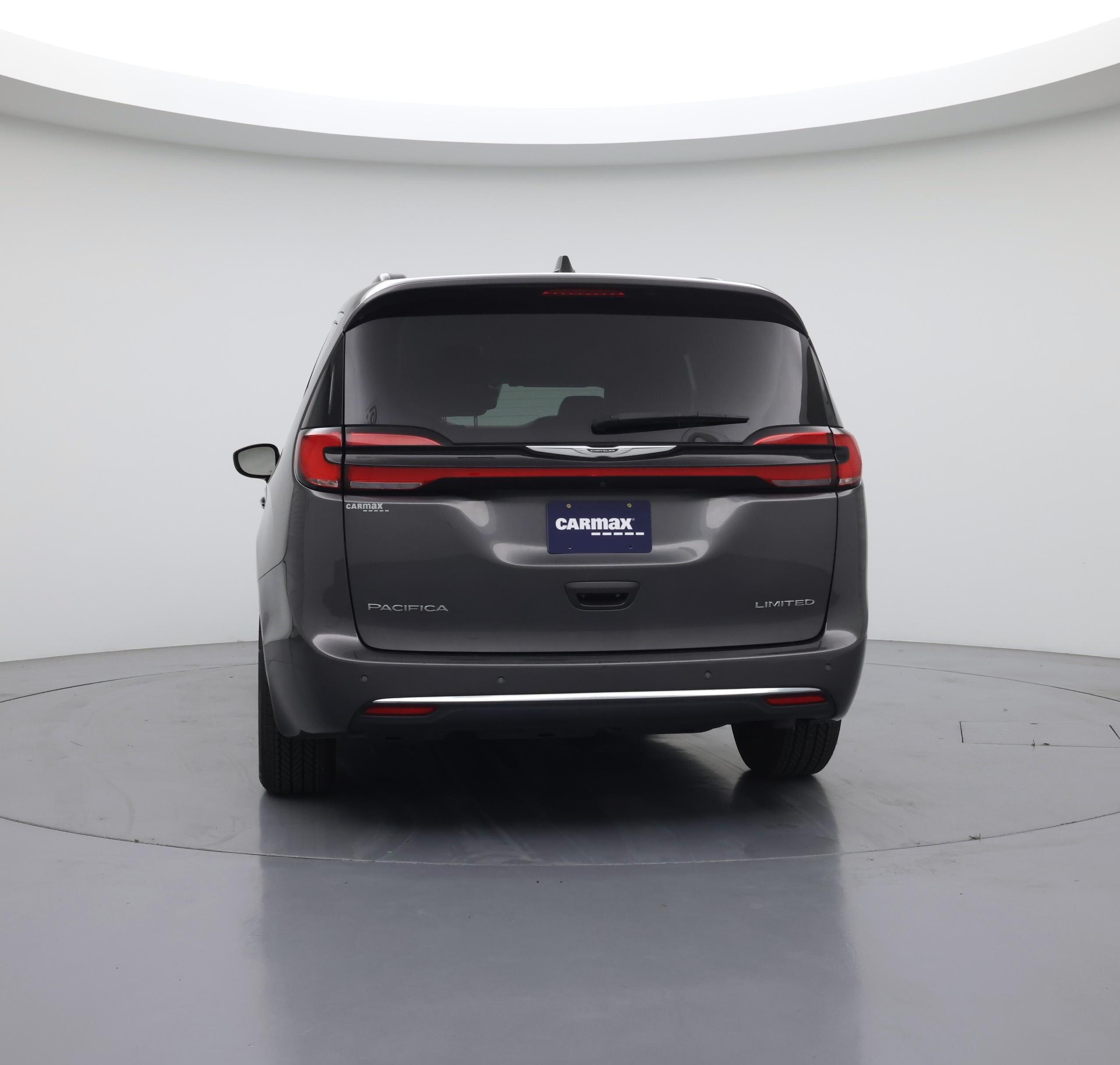 Thumbnail: 2023 Chrysler Pacifica - 6