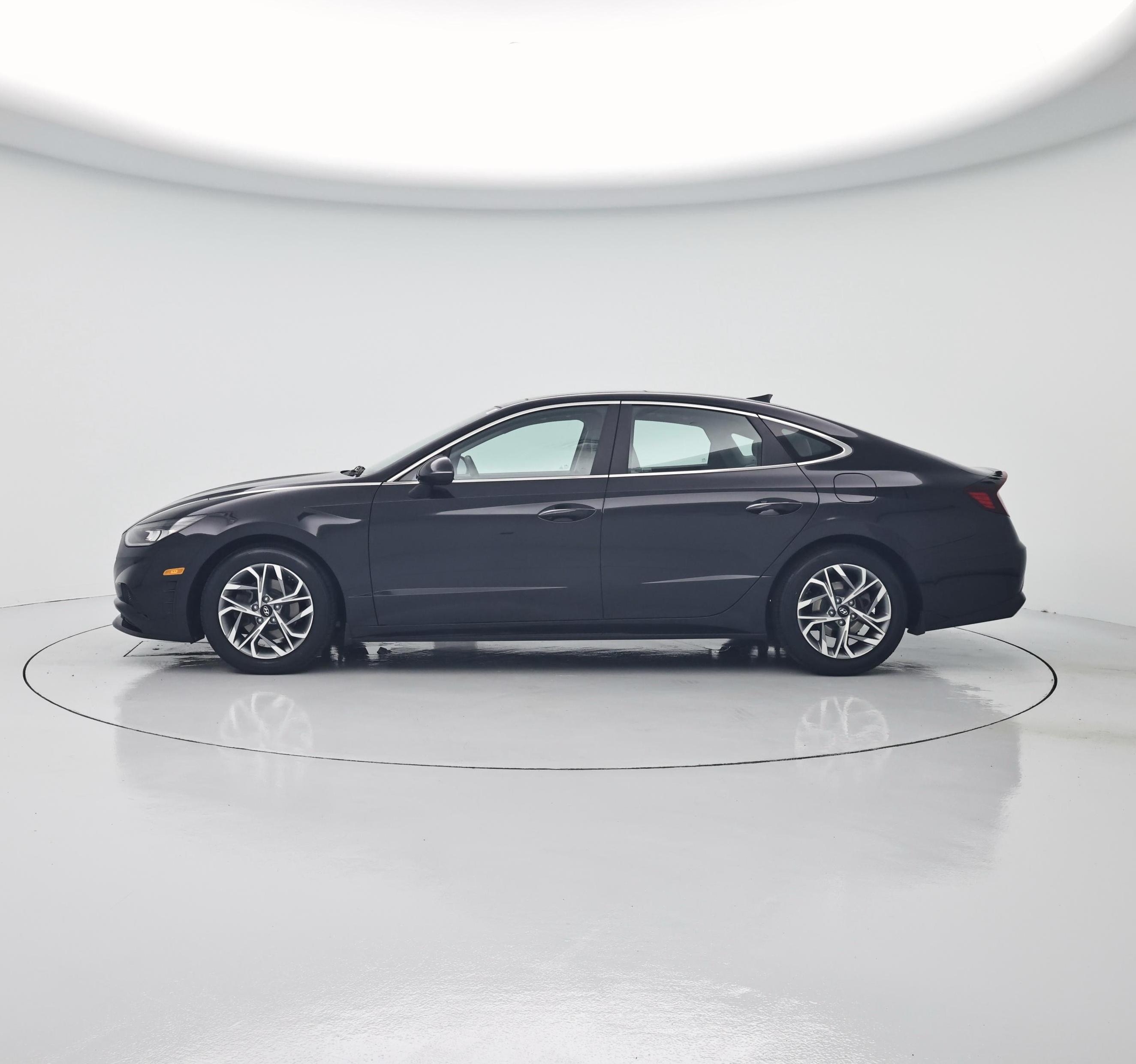 Thumbnail: 2023 Hyundai Sonata - 3