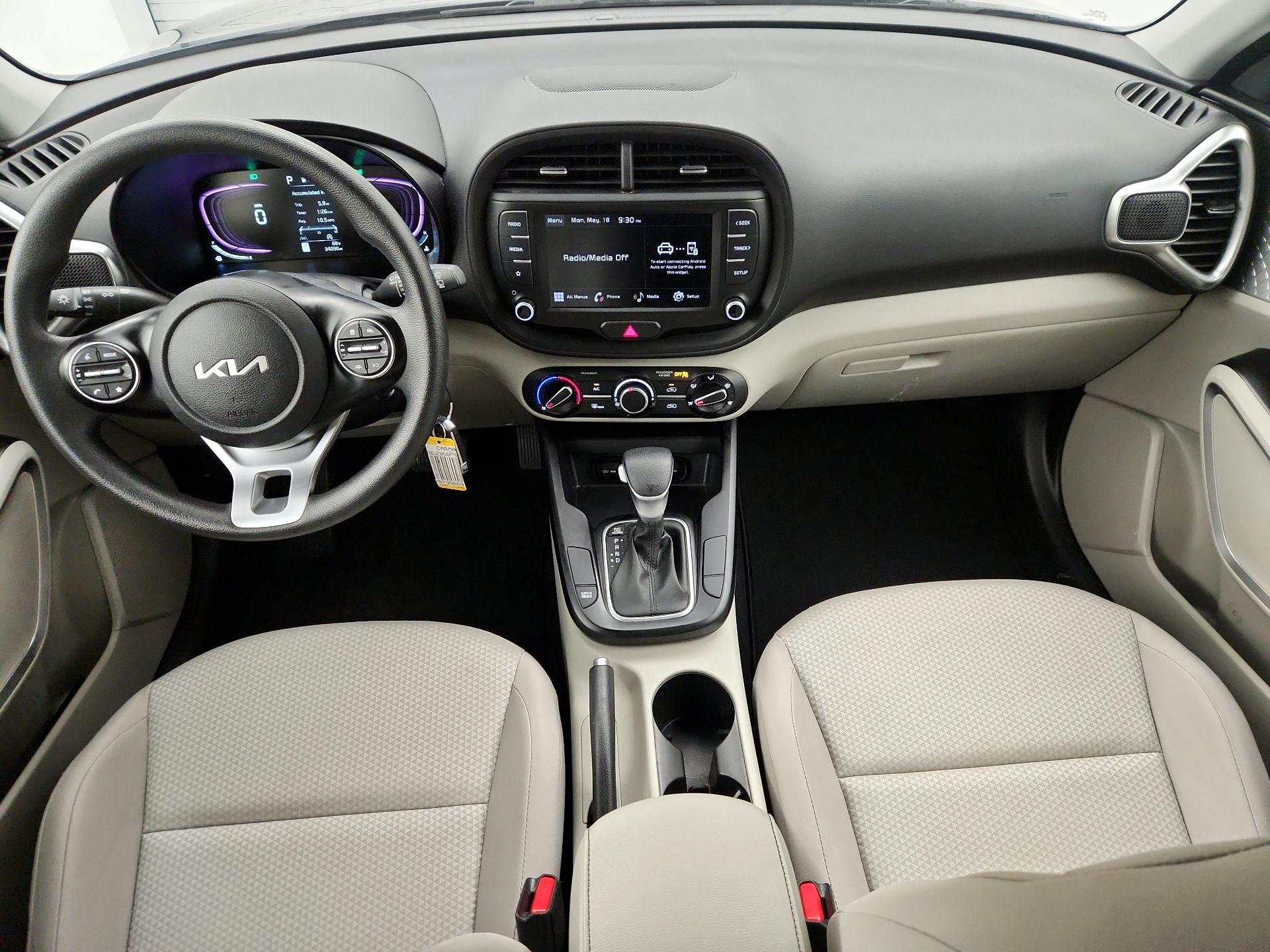 Thumbnail: 2023 Kia Soul - 9