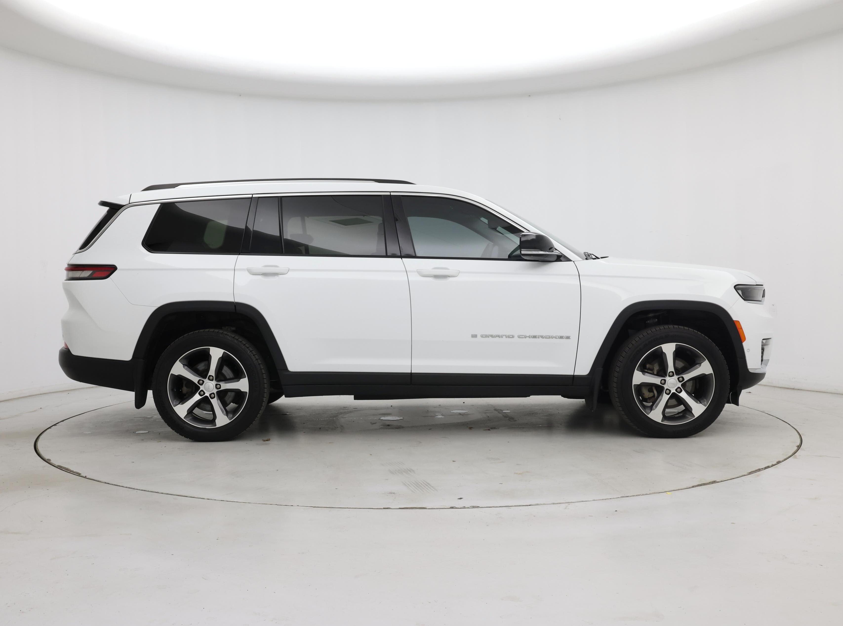 Thumbnail: 2023 Jeep Grand Cherokee L - 7